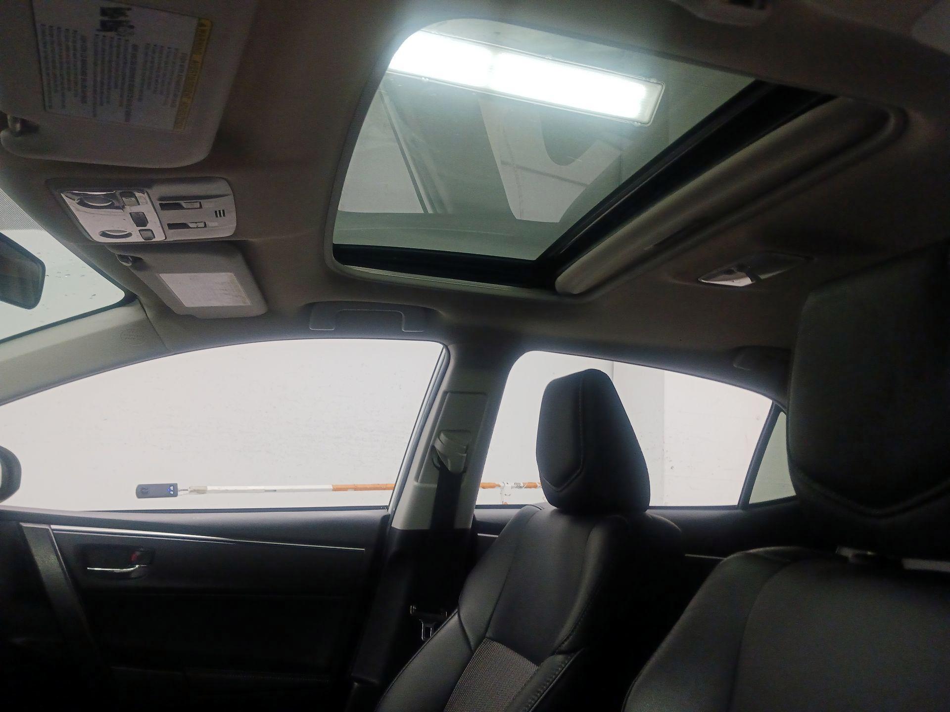 Thumbnail: 2016 Toyota Corolla - 19