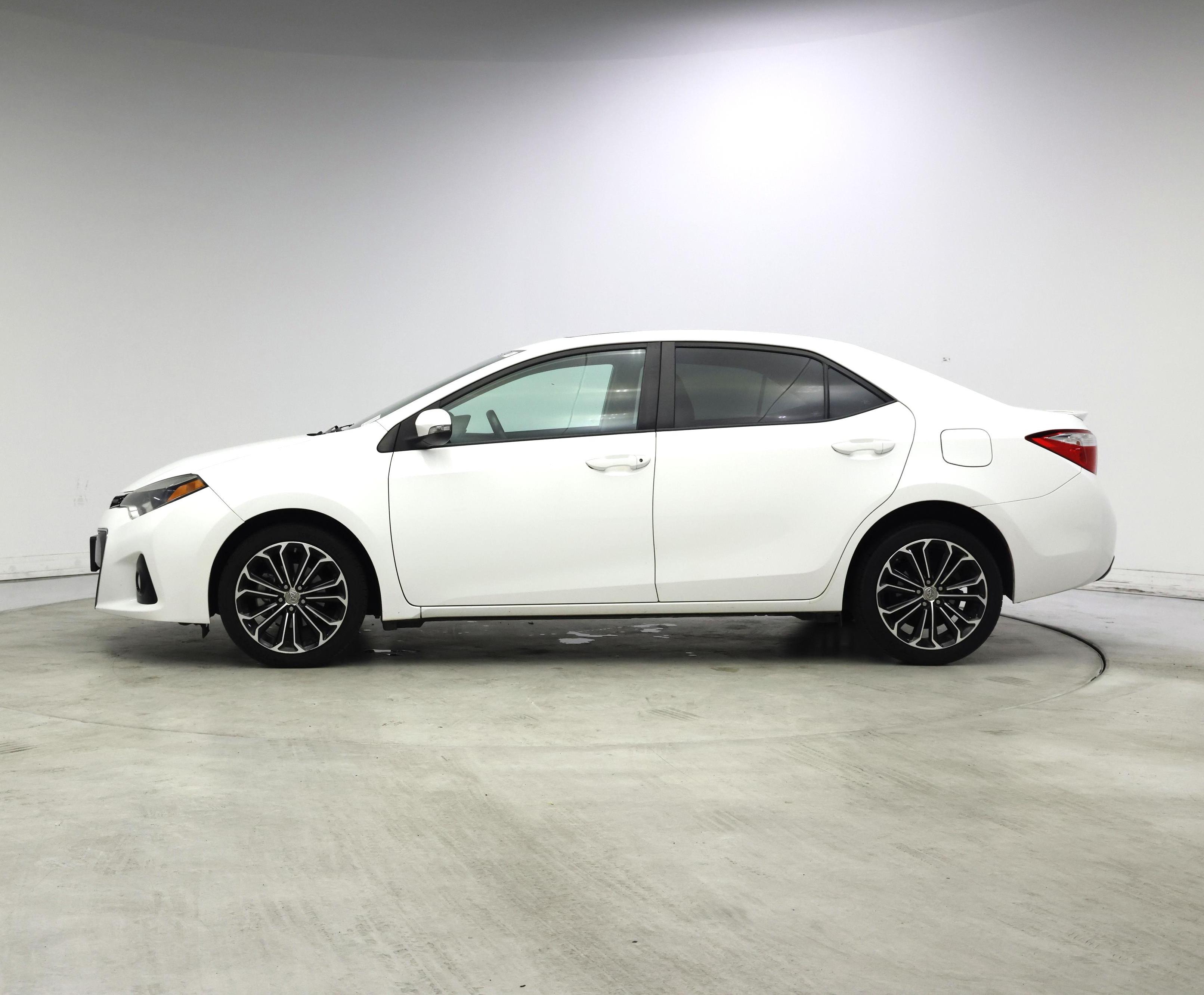 Thumbnail: 2016 Toyota Corolla - 3