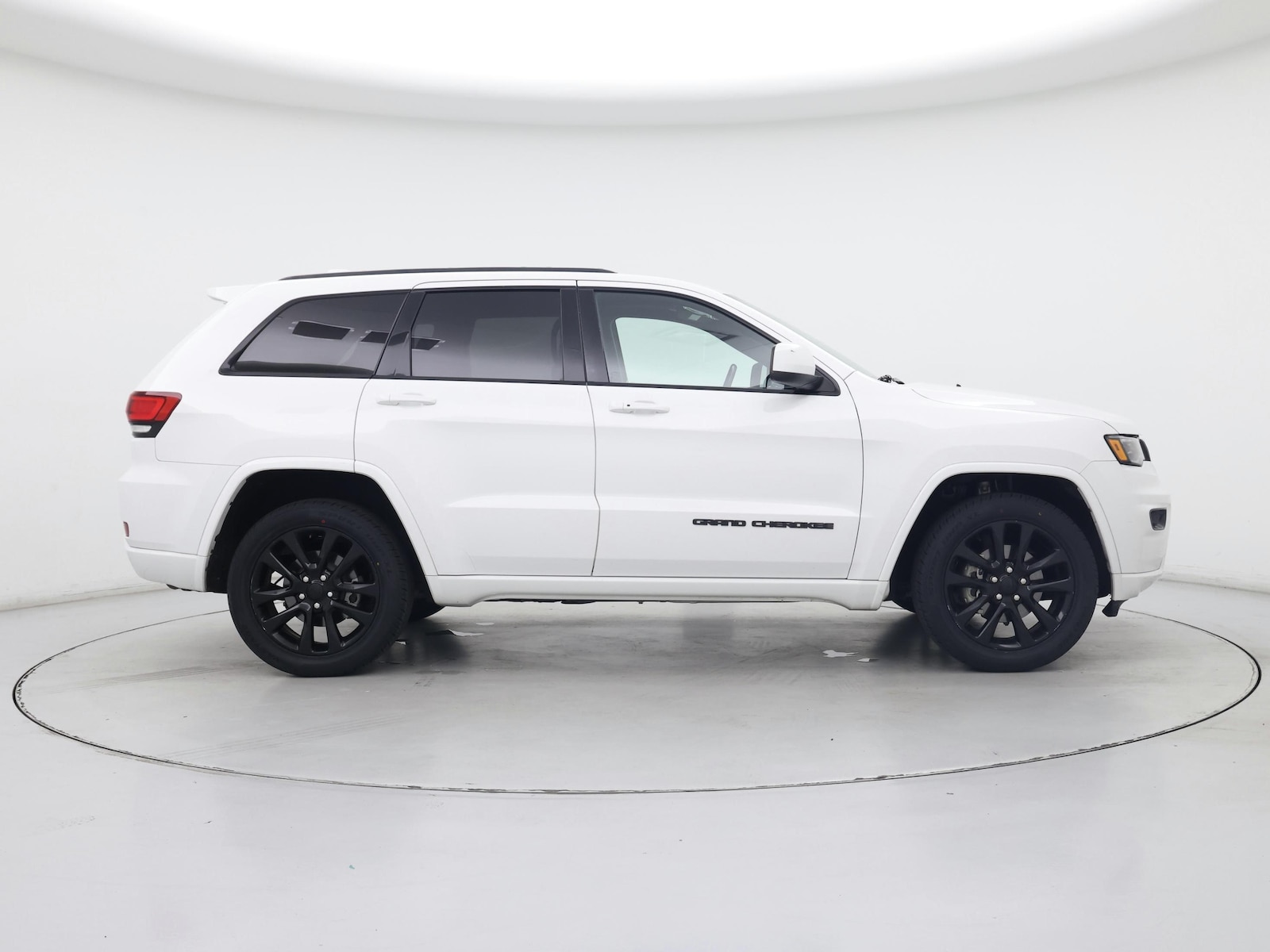 2020 Jeep Grand Cherokee Altitude - Photo 8