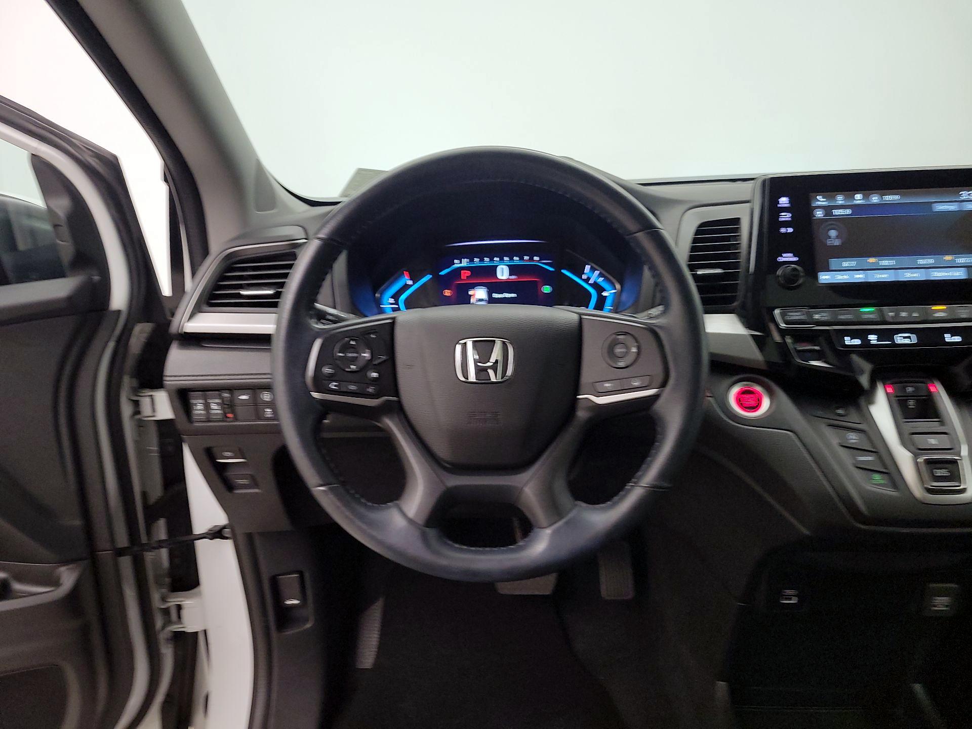 Thumbnail: 2023 Honda Odyssey - 10