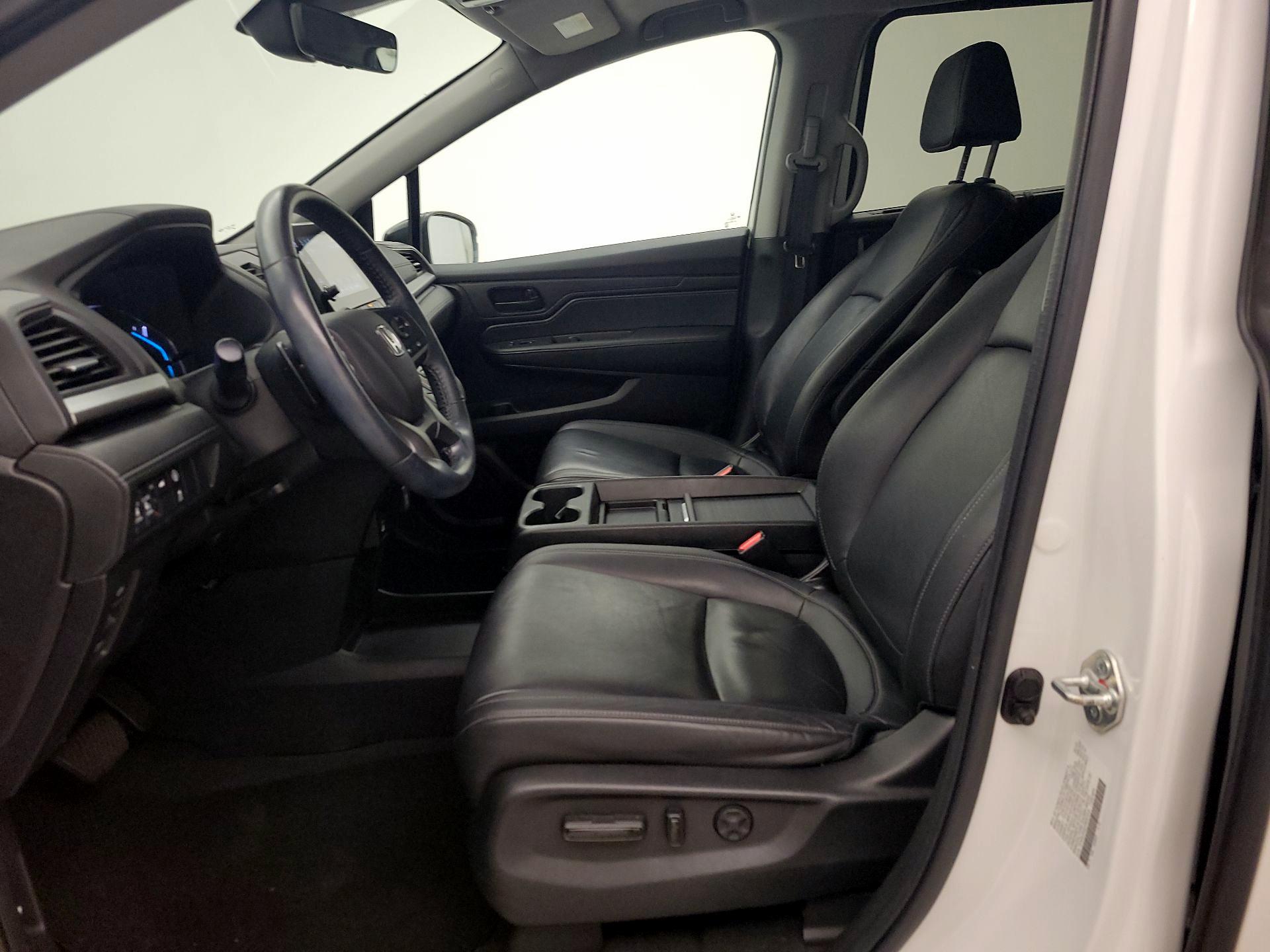 Thumbnail: 2023 Honda Odyssey - 11