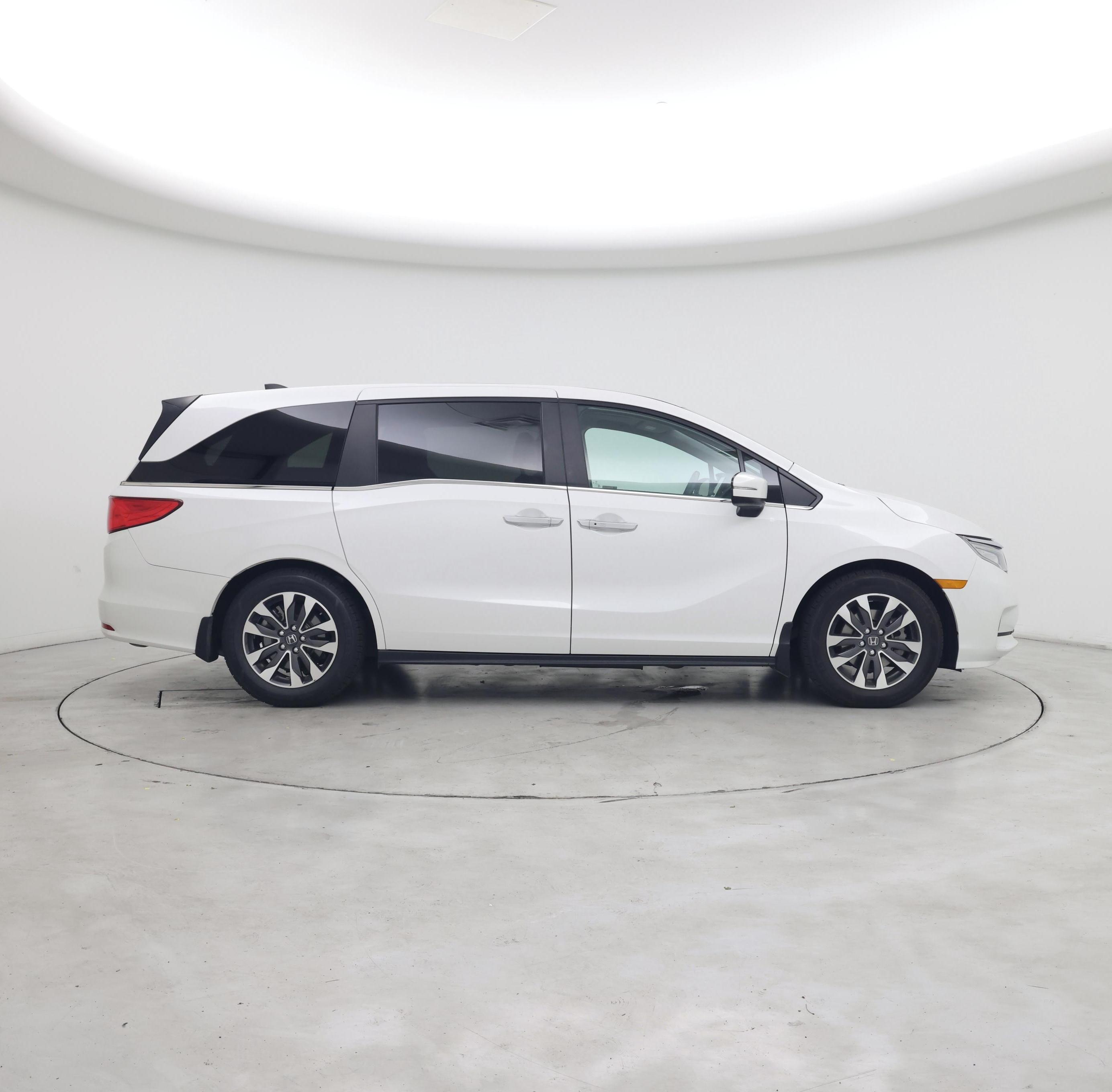Thumbnail: 2023 Honda Odyssey - 7