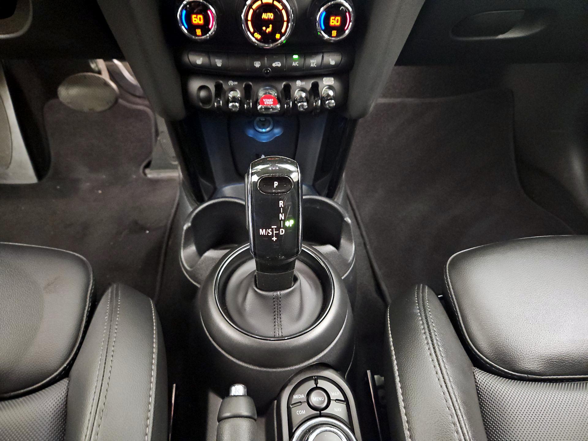 Thumbnail: 2022 MINI Cooper Hardtop - 18