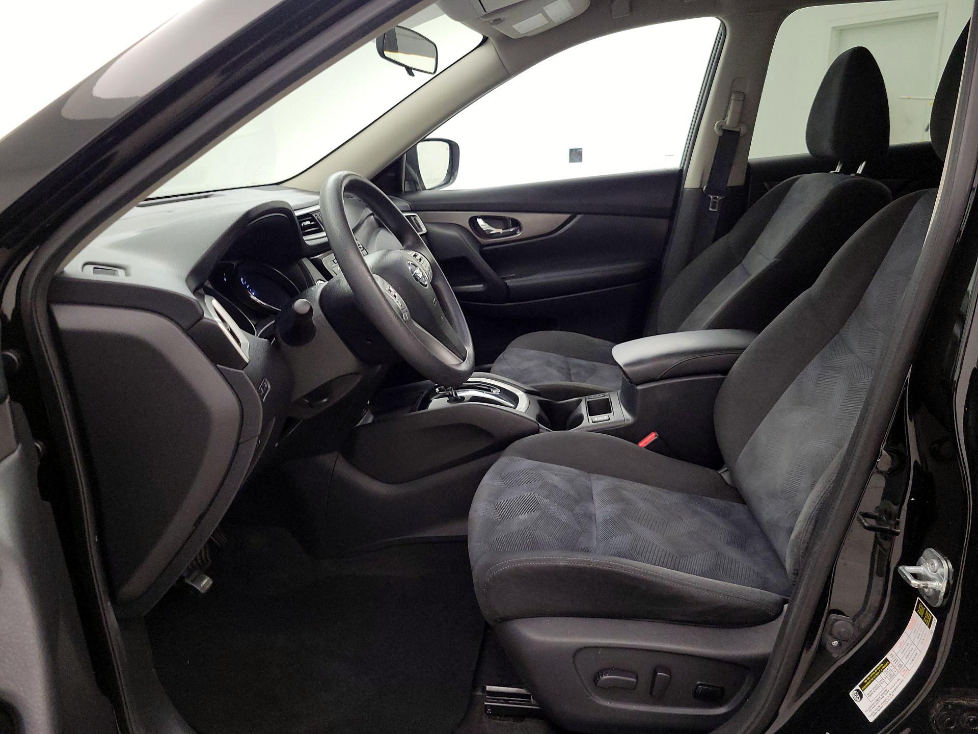 Thumbnail: 2015 Nissan Rogue - 11