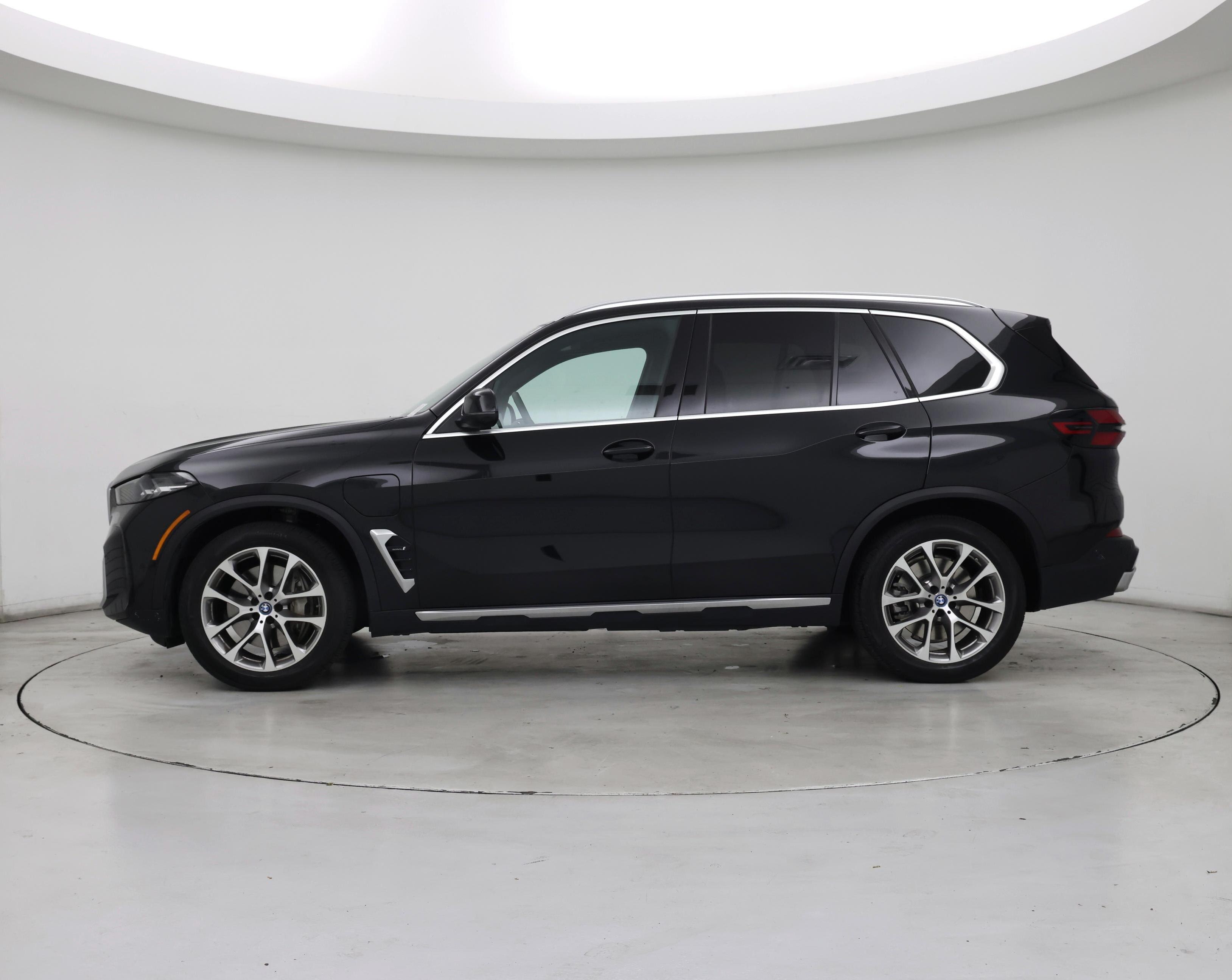 Thumbnail: 2024 BMW X5 - 3