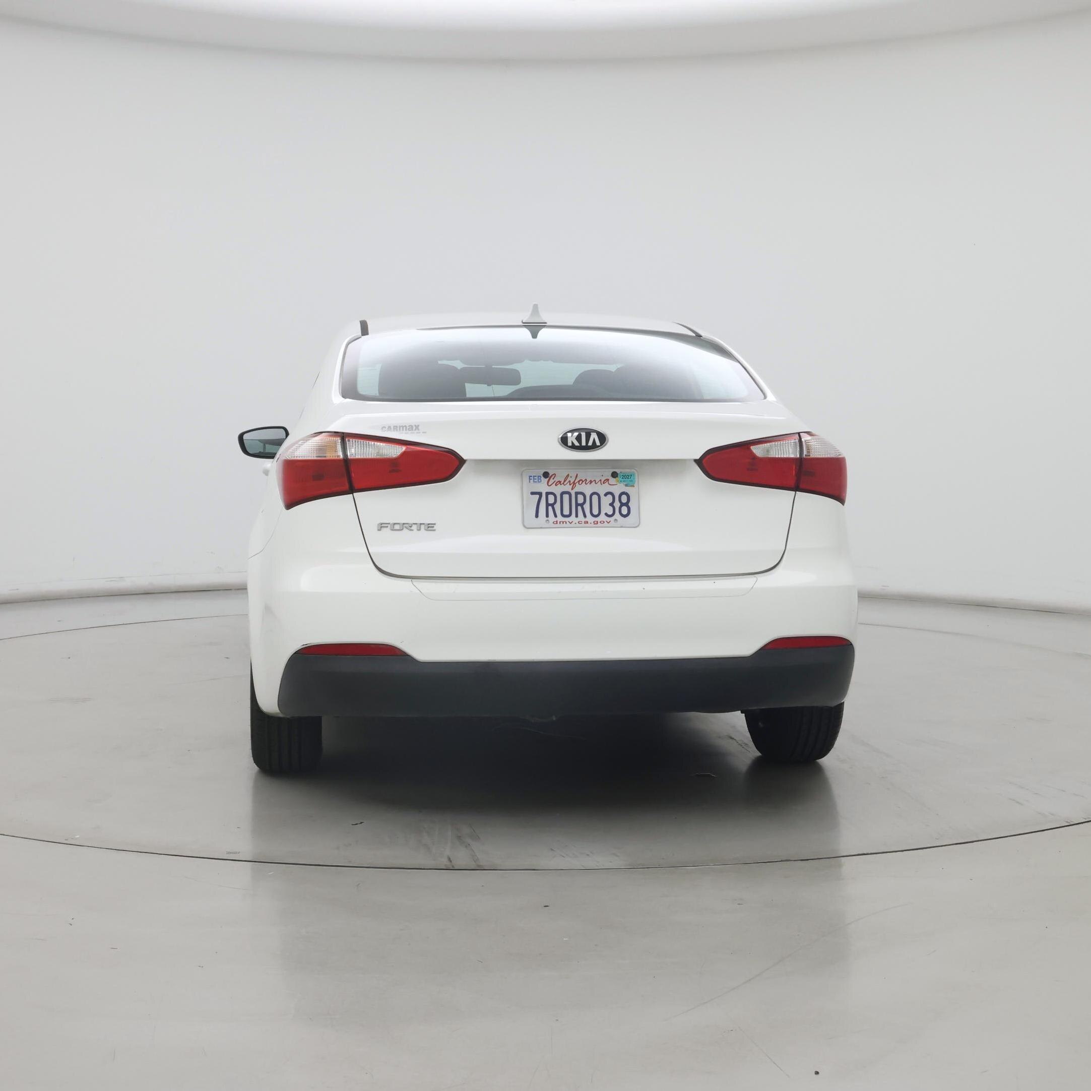 Thumbnail: 2016 Kia Forte - 6