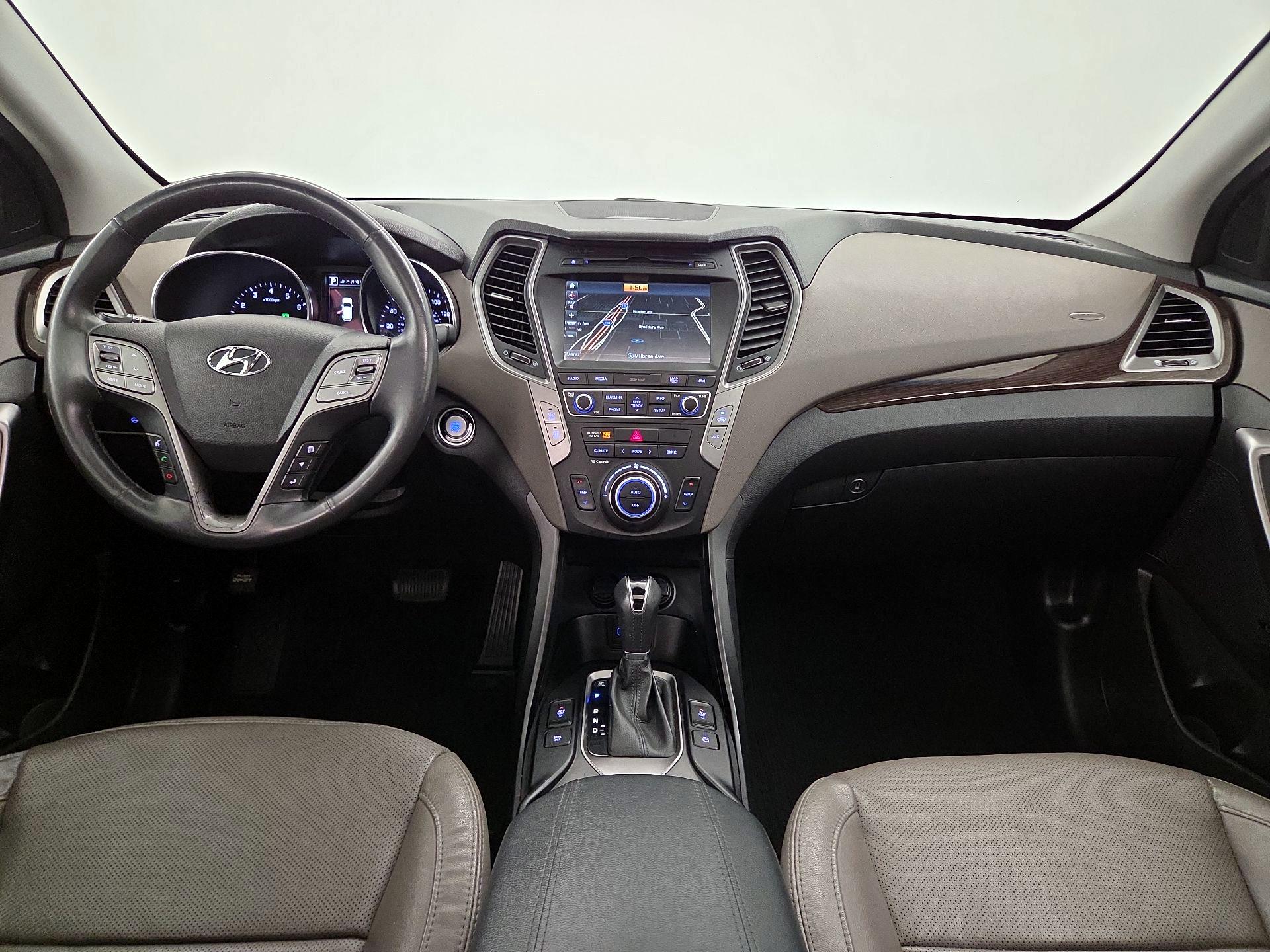 Thumbnail: 2017 Hyundai Santa Fe - 9