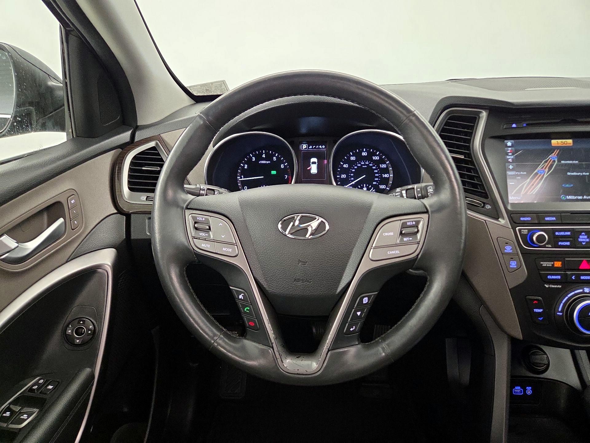Thumbnail: 2017 Hyundai Santa Fe - 10