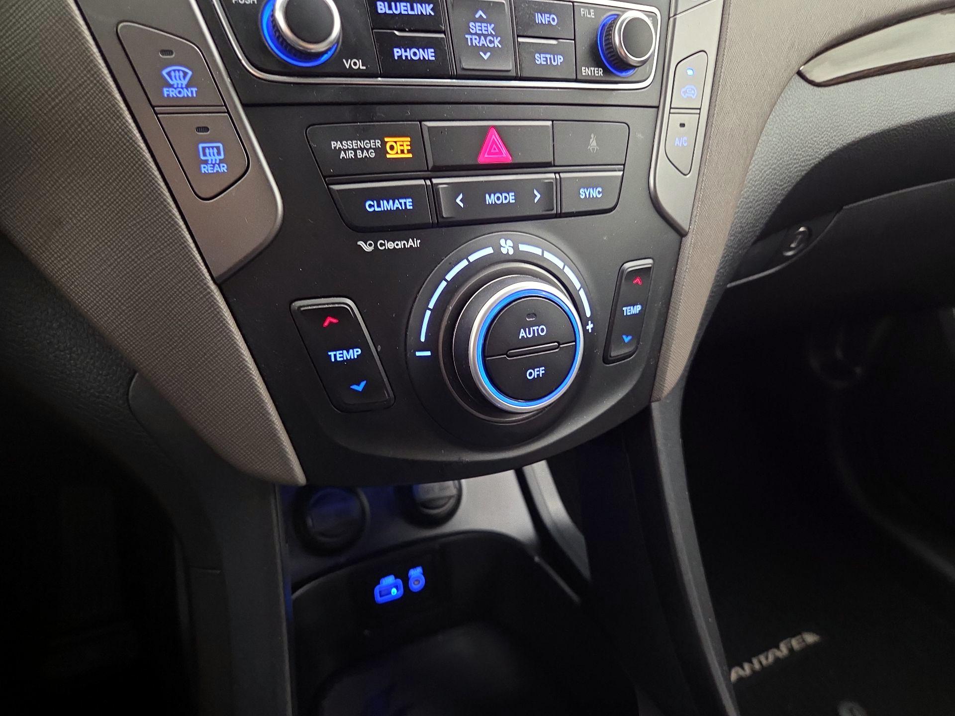 Thumbnail: 2017 Hyundai Santa Fe - 17