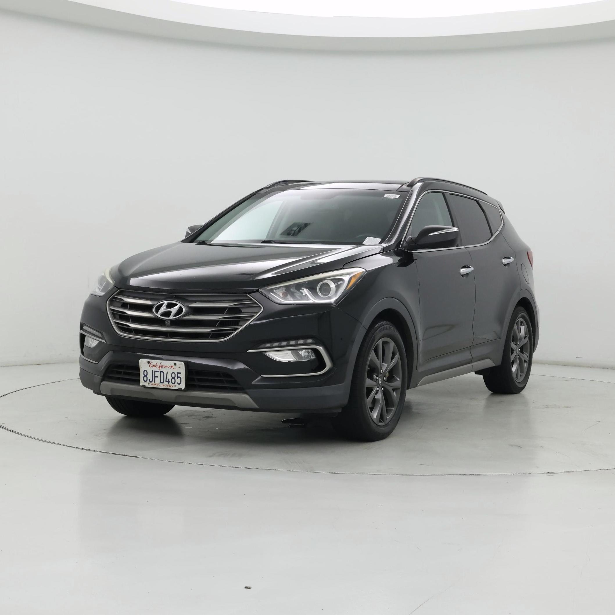 Thumbnail: 2017 Hyundai Santa Fe - 4