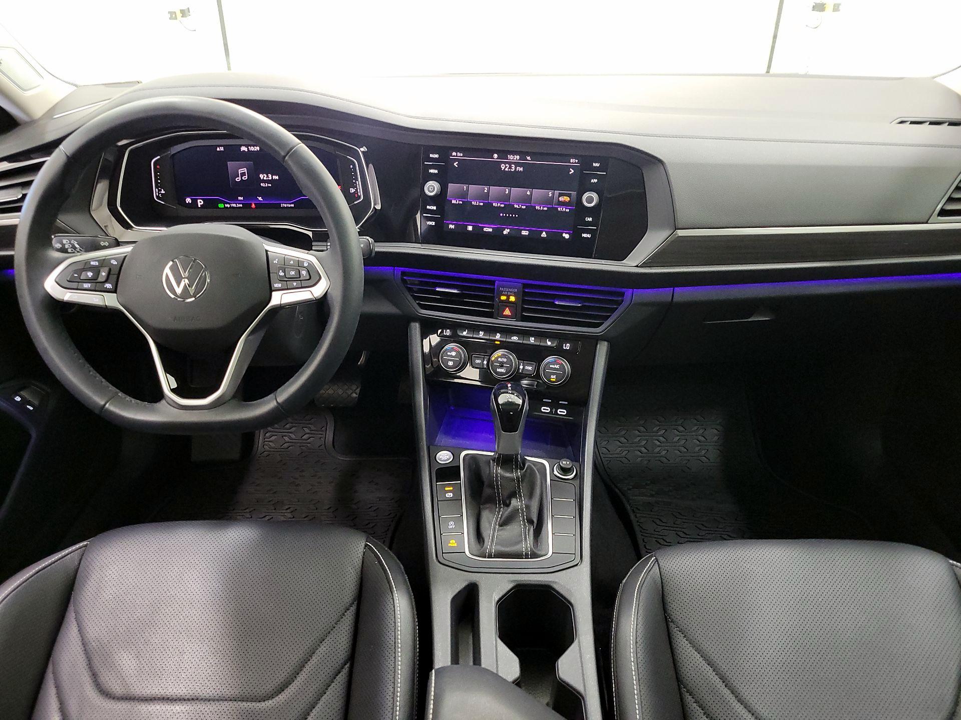 Thumbnail: 2024 Volkswagen Jetta - 9