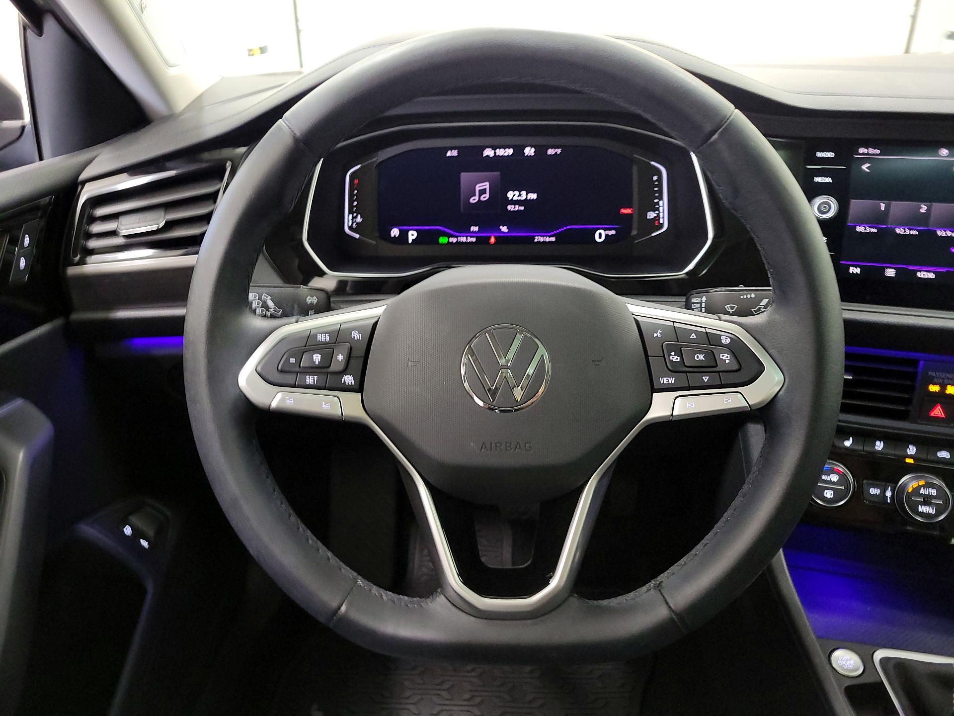 Thumbnail: 2024 Volkswagen Jetta - 10