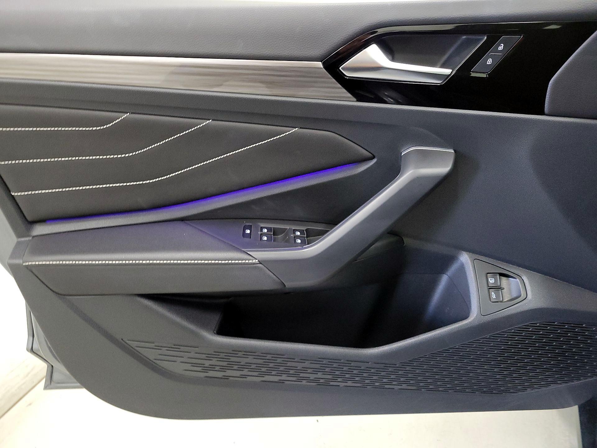 Thumbnail: 2024 Volkswagen Jetta - 12