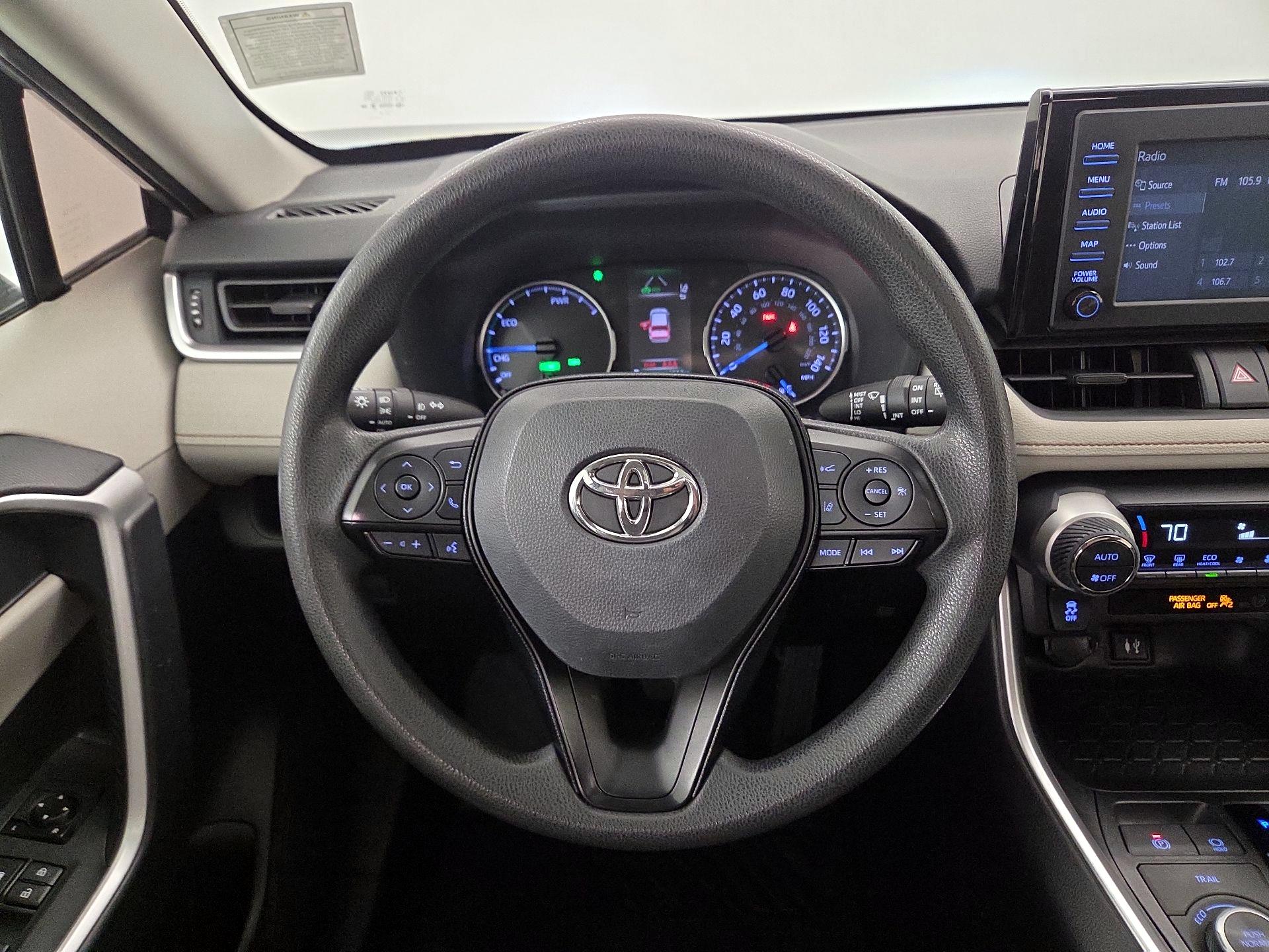 Thumbnail: 2019 Toyota RAV4 - 10