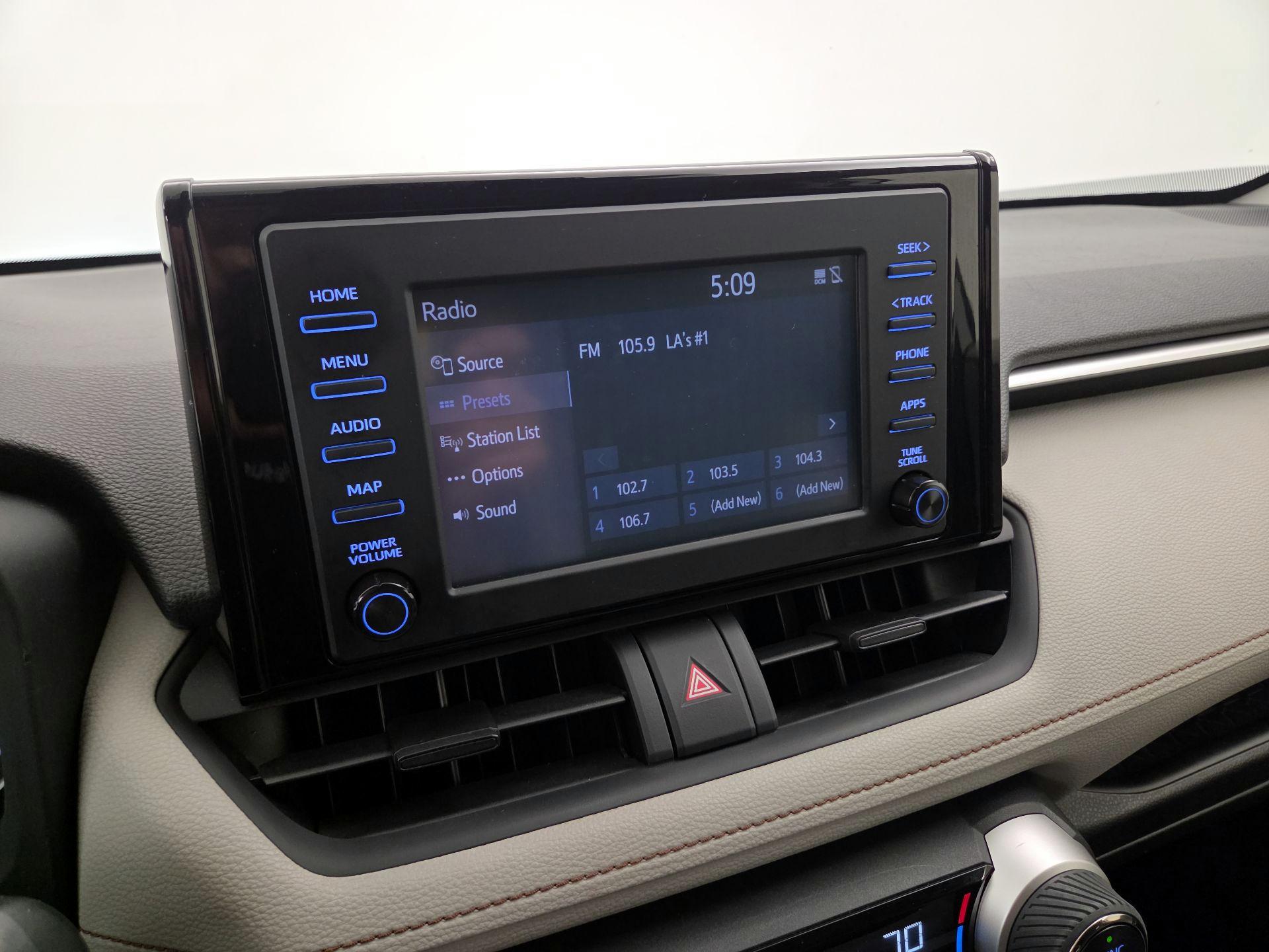 Thumbnail: 2019 Toyota RAV4 - 15