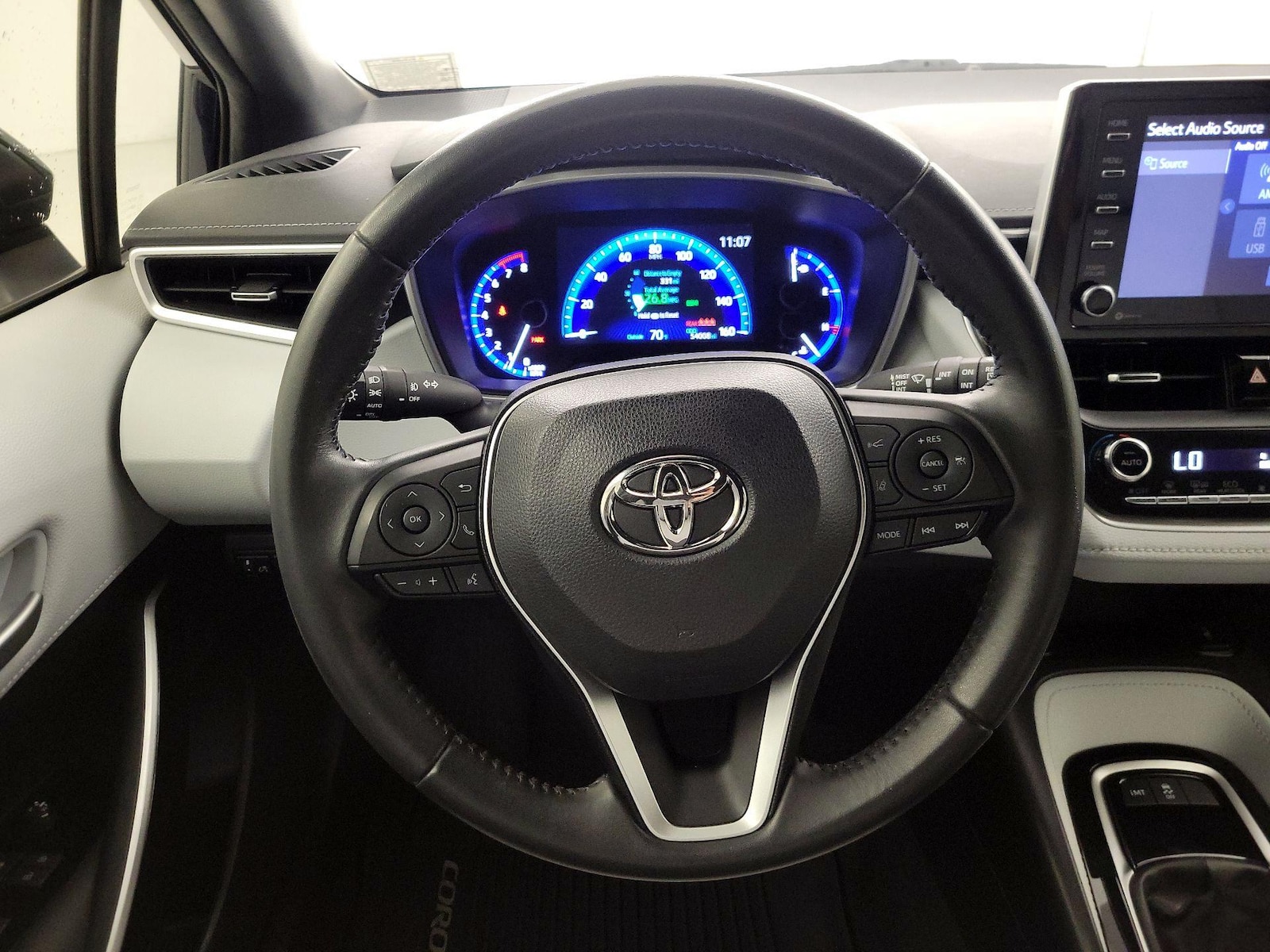 2022 Toyota Corolla Hatchback XSE - Photo 11
