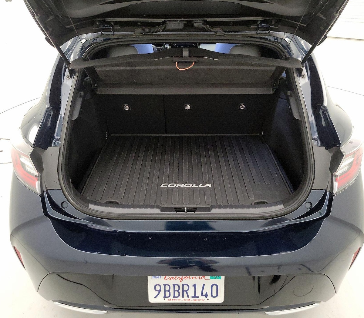 Trunk/Cargo (Seats Up)
