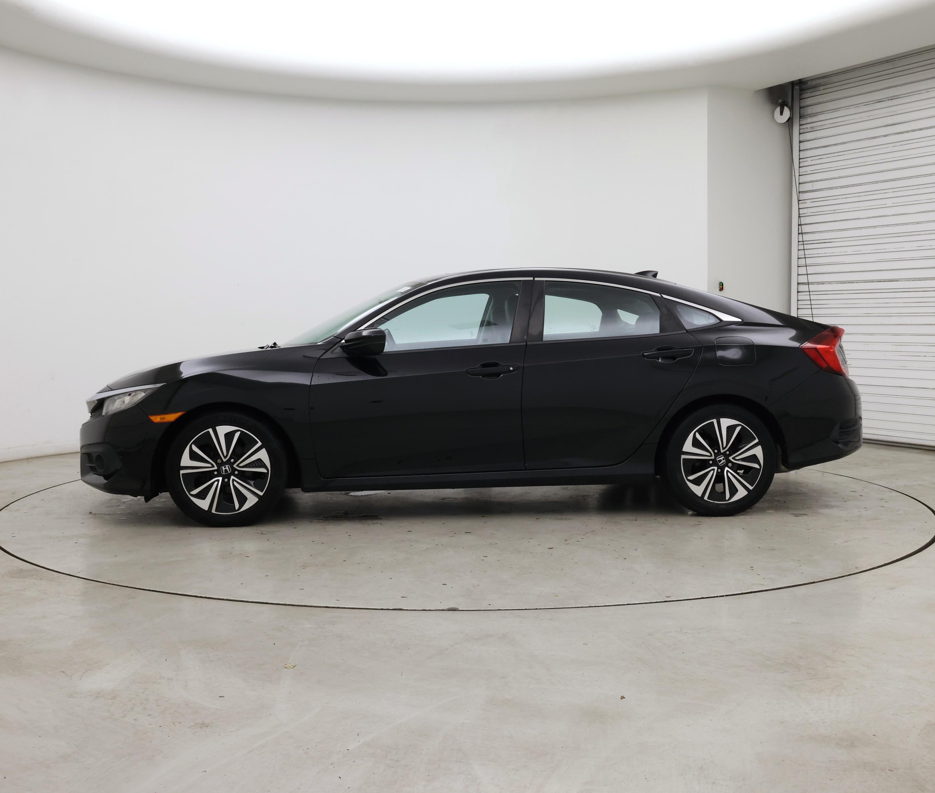 Thumbnail: 2016 Honda Civic - 3