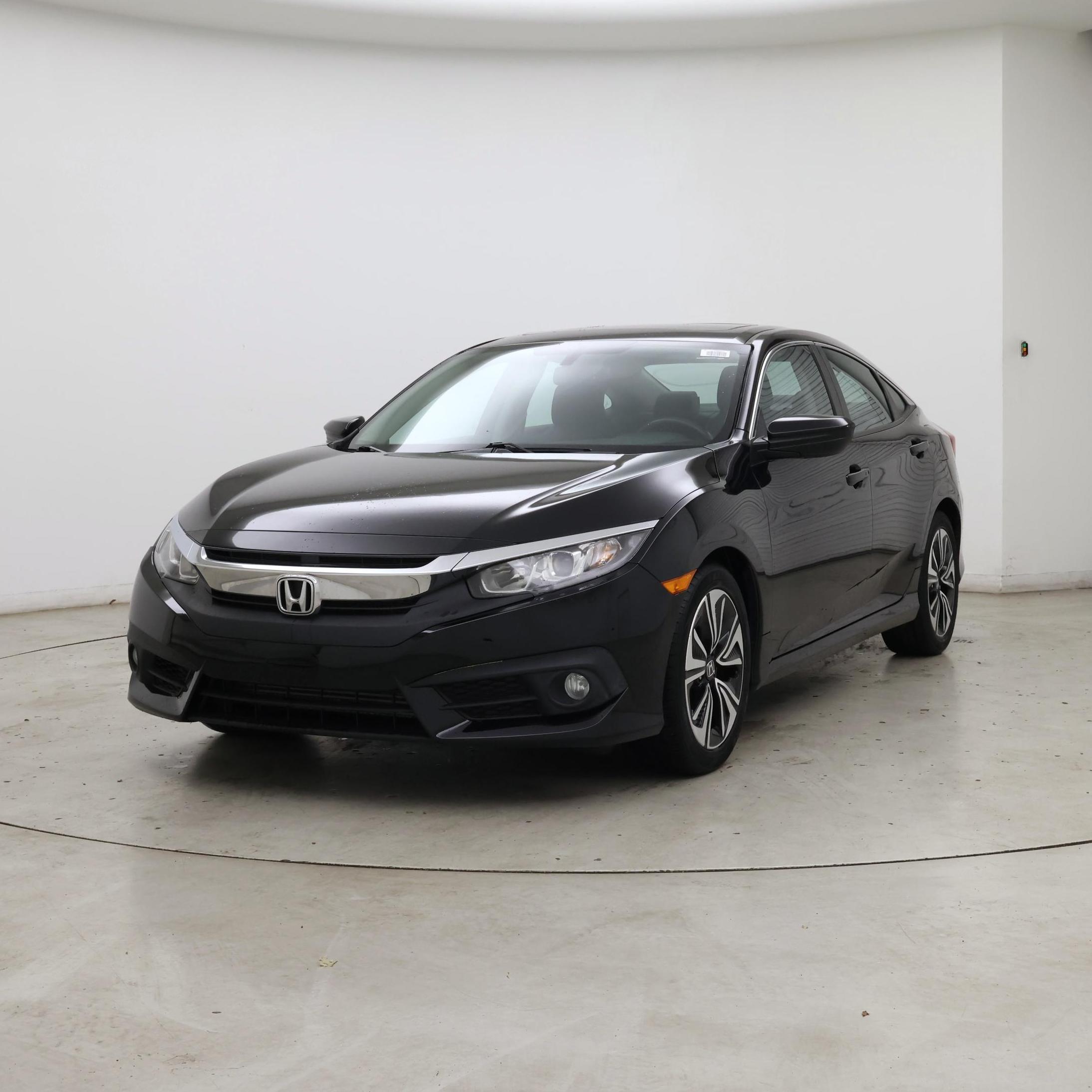 Thumbnail: 2016 Honda Civic - 4