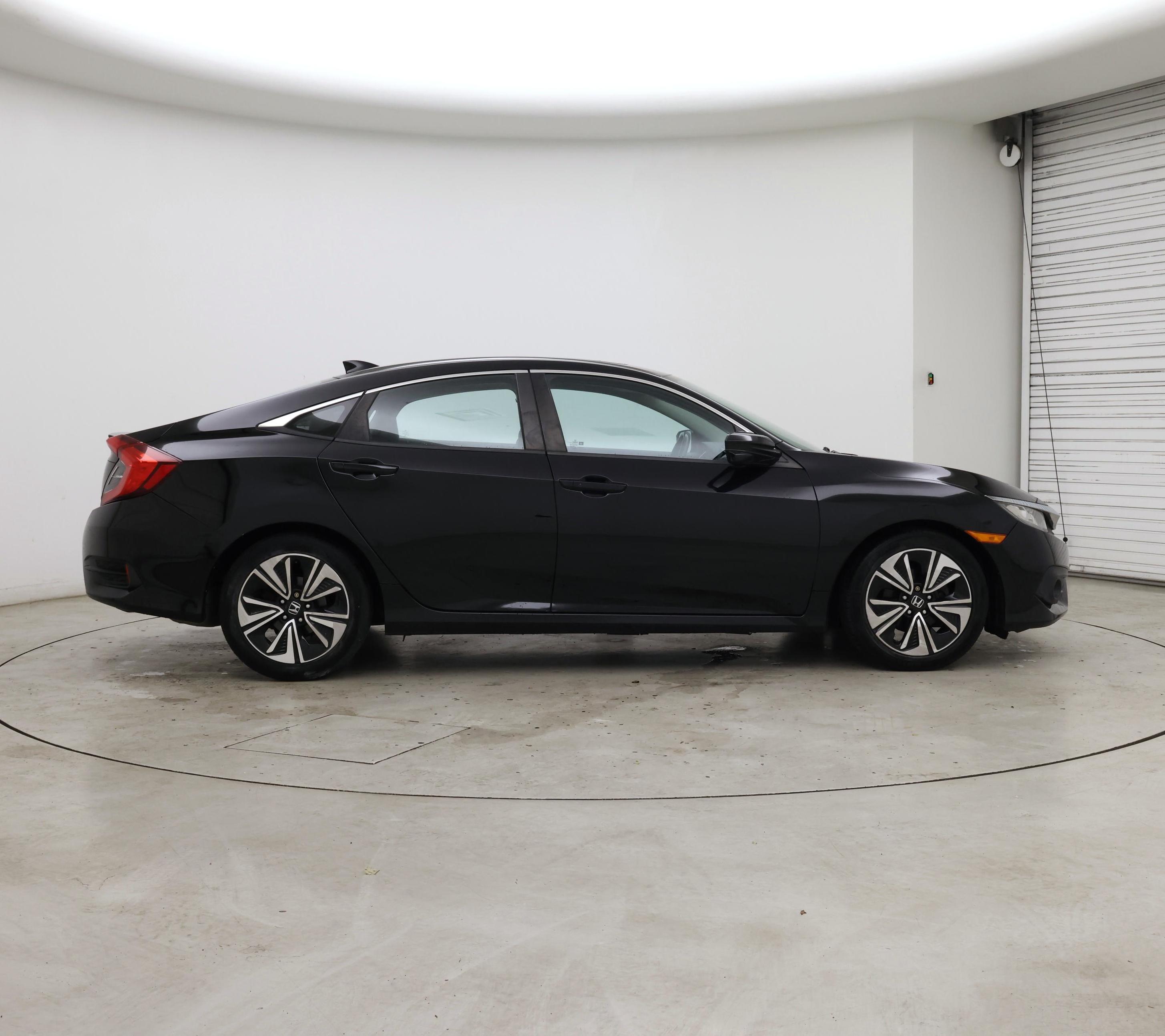 Thumbnail: 2016 Honda Civic - 7
