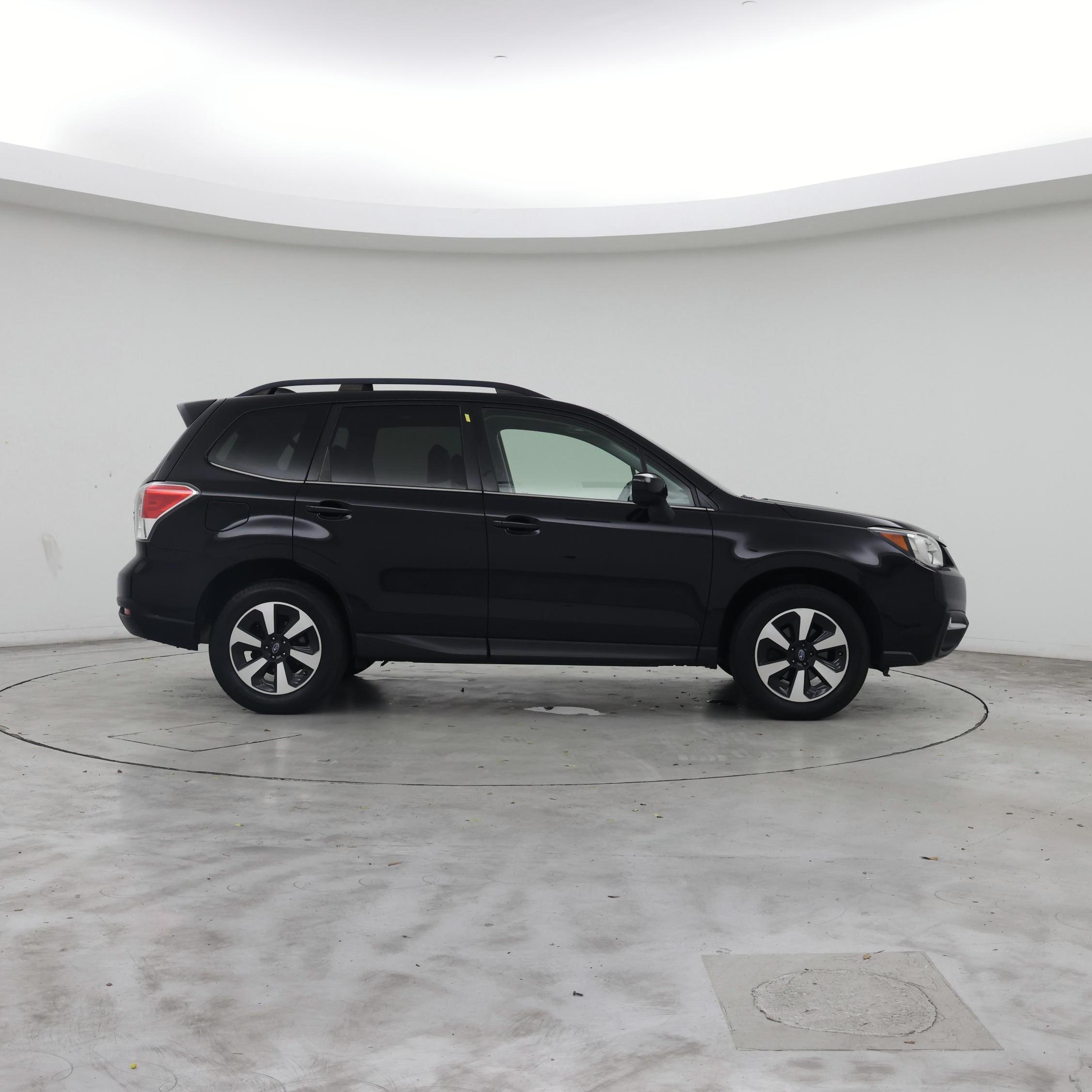 Thumbnail: 2017 Subaru Forester - 7