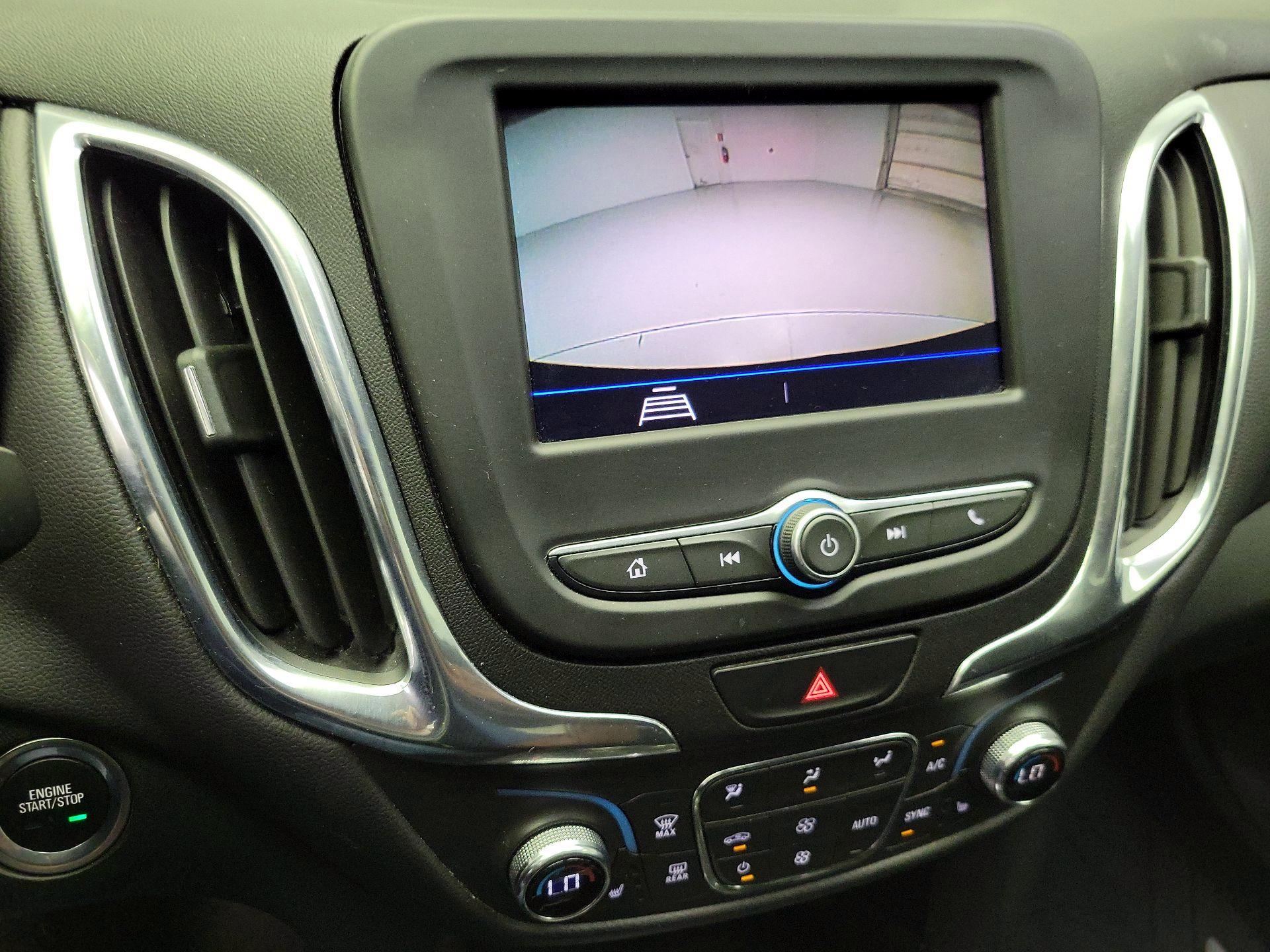 Thumbnail: 2021 Chevrolet Equinox - 15
