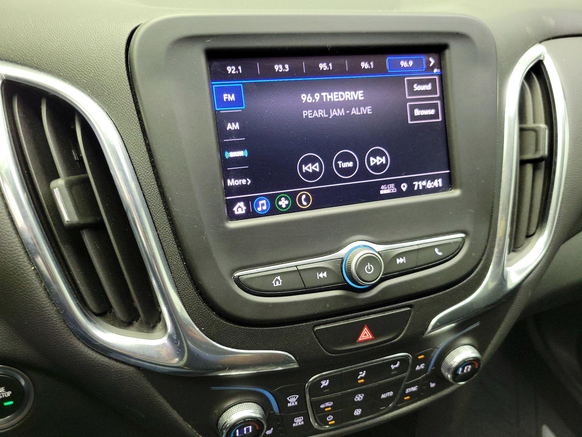 Thumbnail: 2021 Chevrolet Equinox - 16