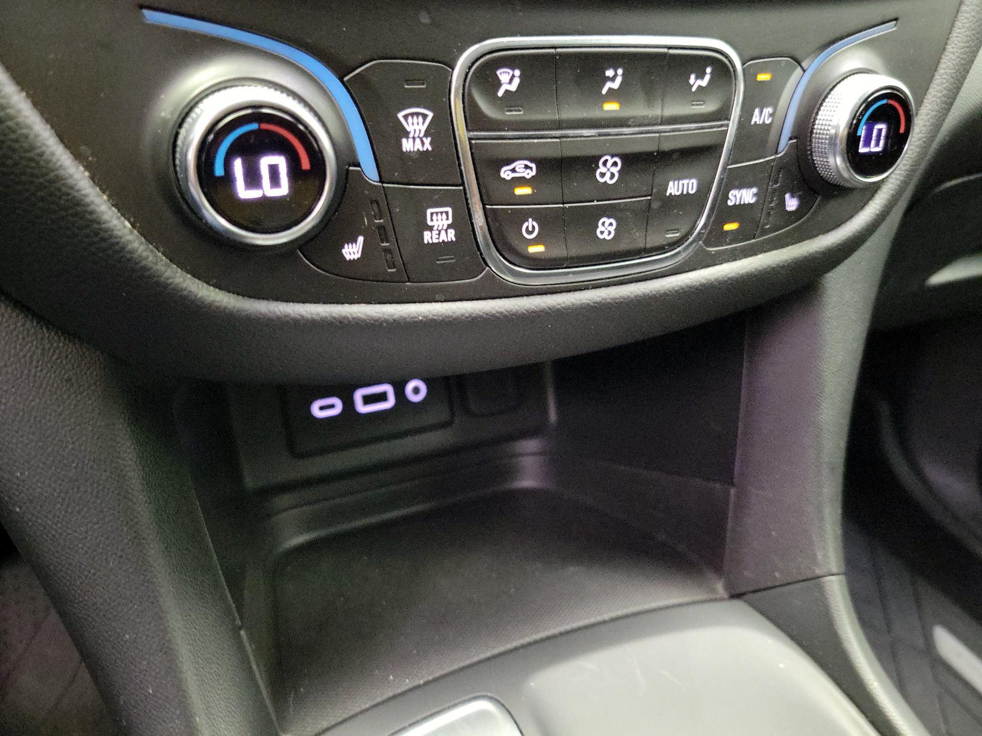 Thumbnail: 2021 Chevrolet Equinox - 17