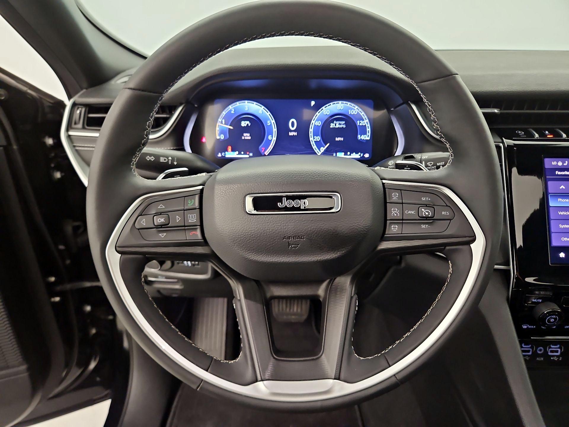 Thumbnail: 2025 Jeep Grand Cherokee - 10