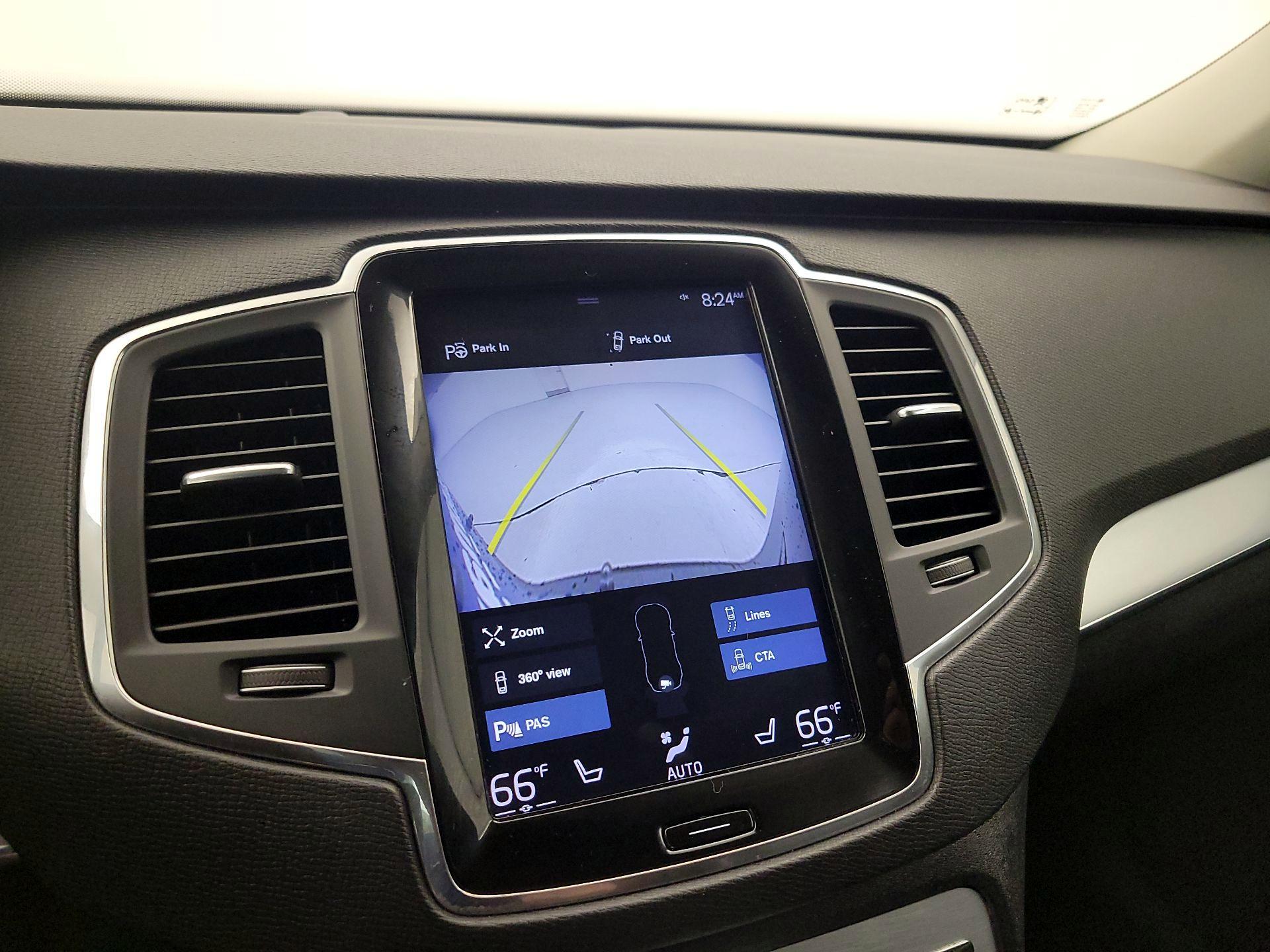 Thumbnail: 2018 Volvo XC90 - 15