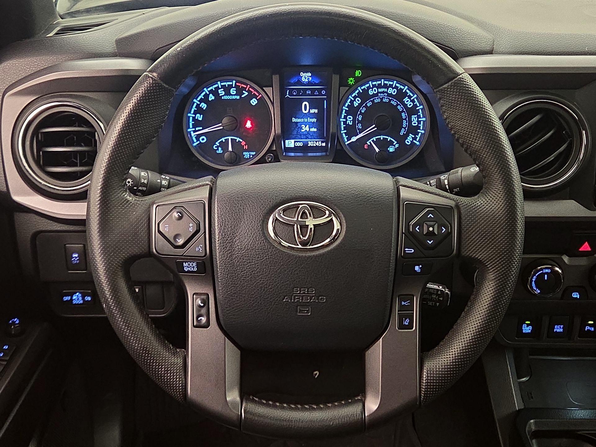 Thumbnail: 2020 Toyota Tacoma - 10