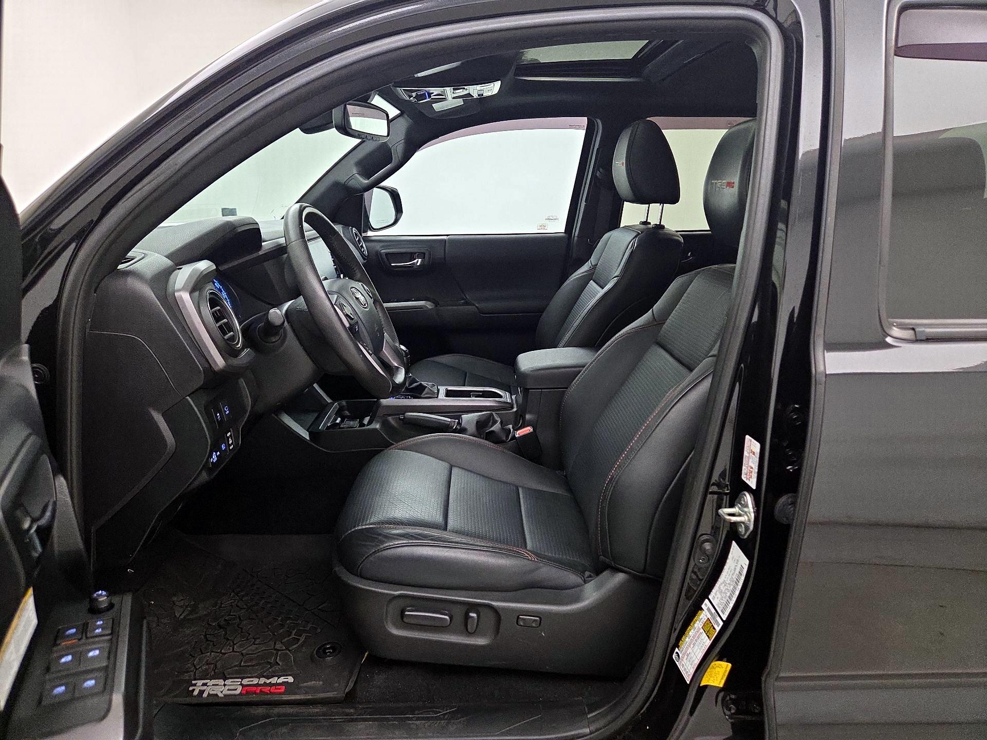 Thumbnail: 2020 Toyota Tacoma - 11