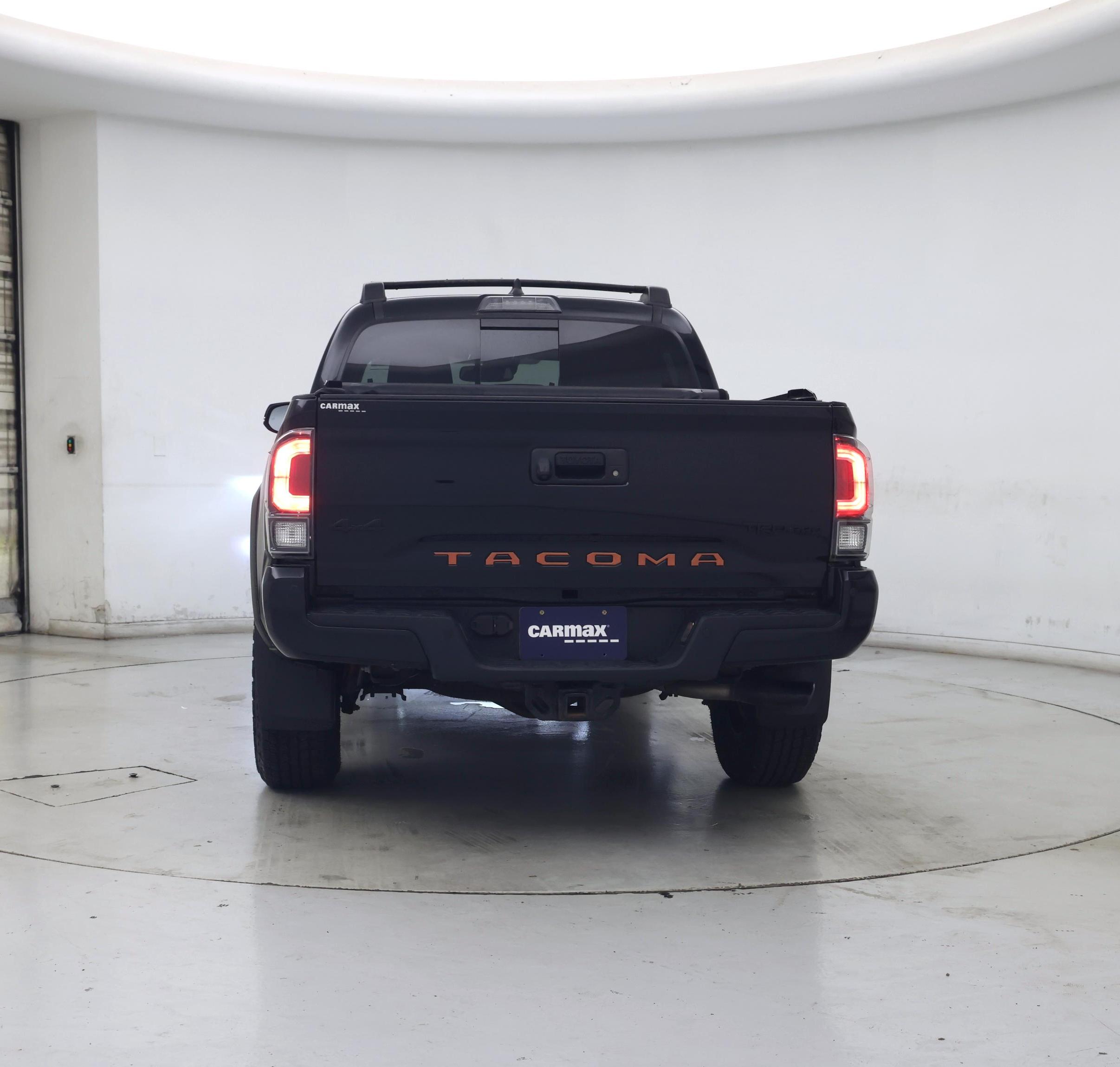 Thumbnail: 2020 Toyota Tacoma - 6