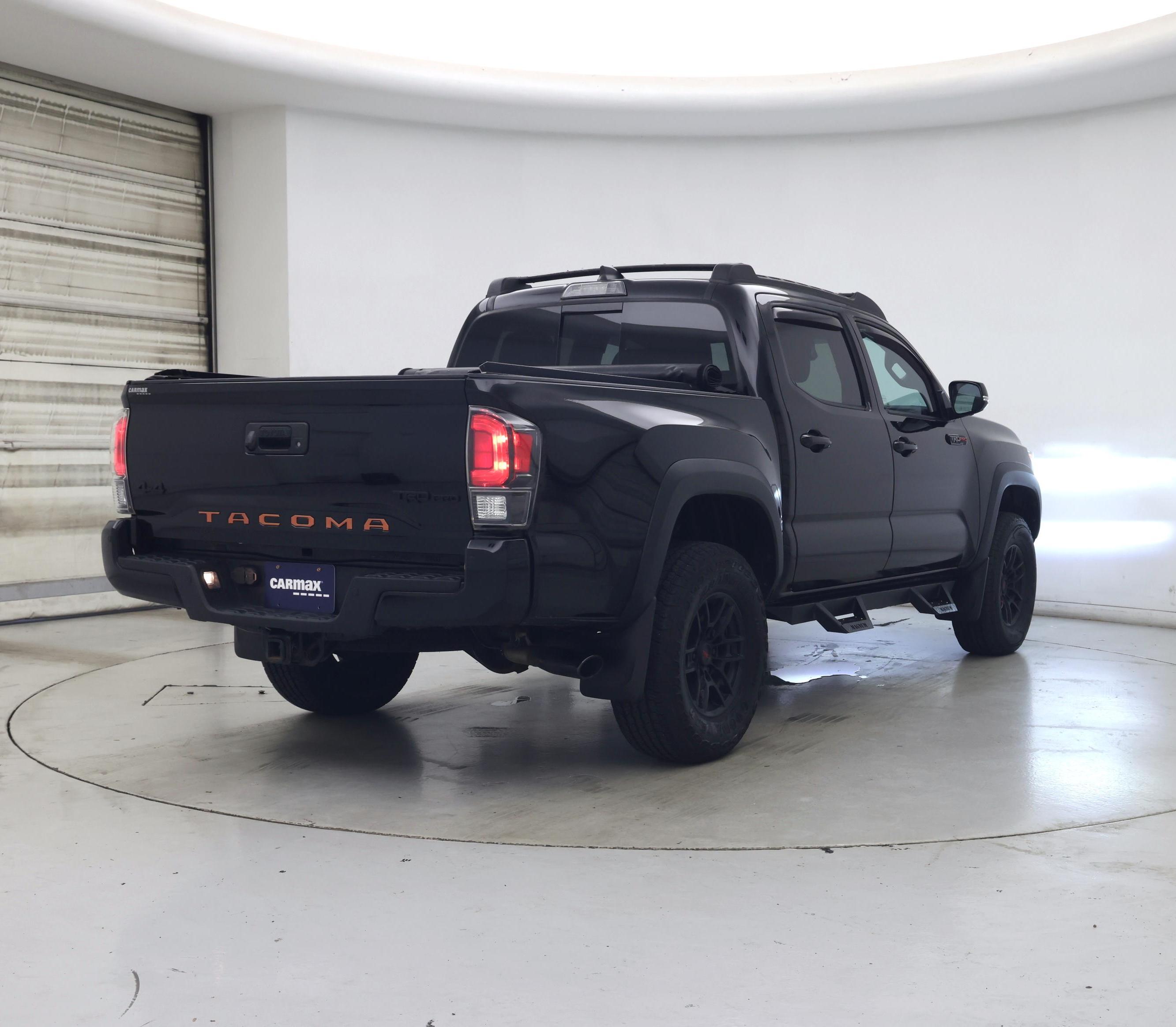 Thumbnail: 2020 Toyota Tacoma - 8