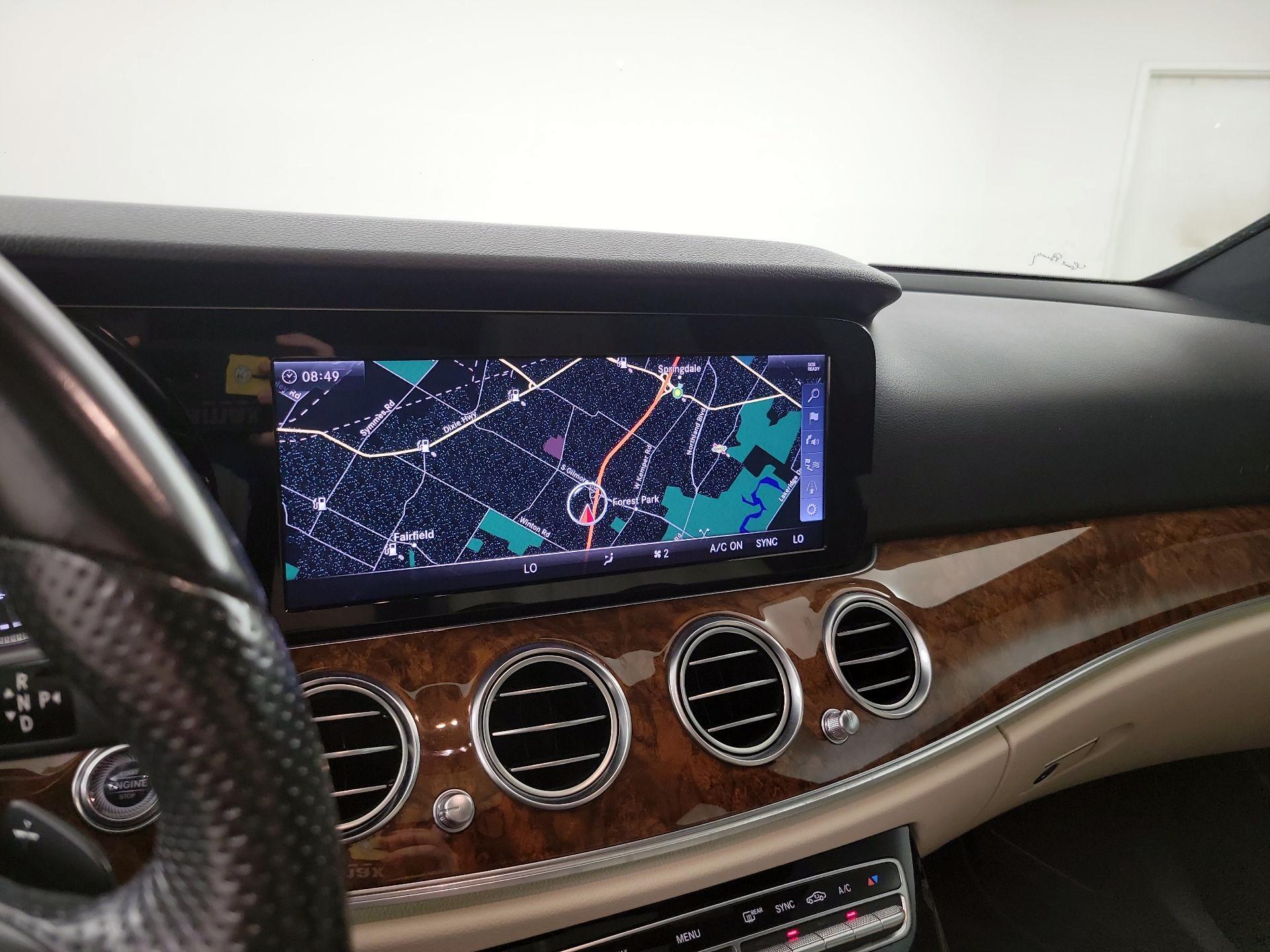 Thumbnail: 2018 Mercedes-Benz E-Class - 12