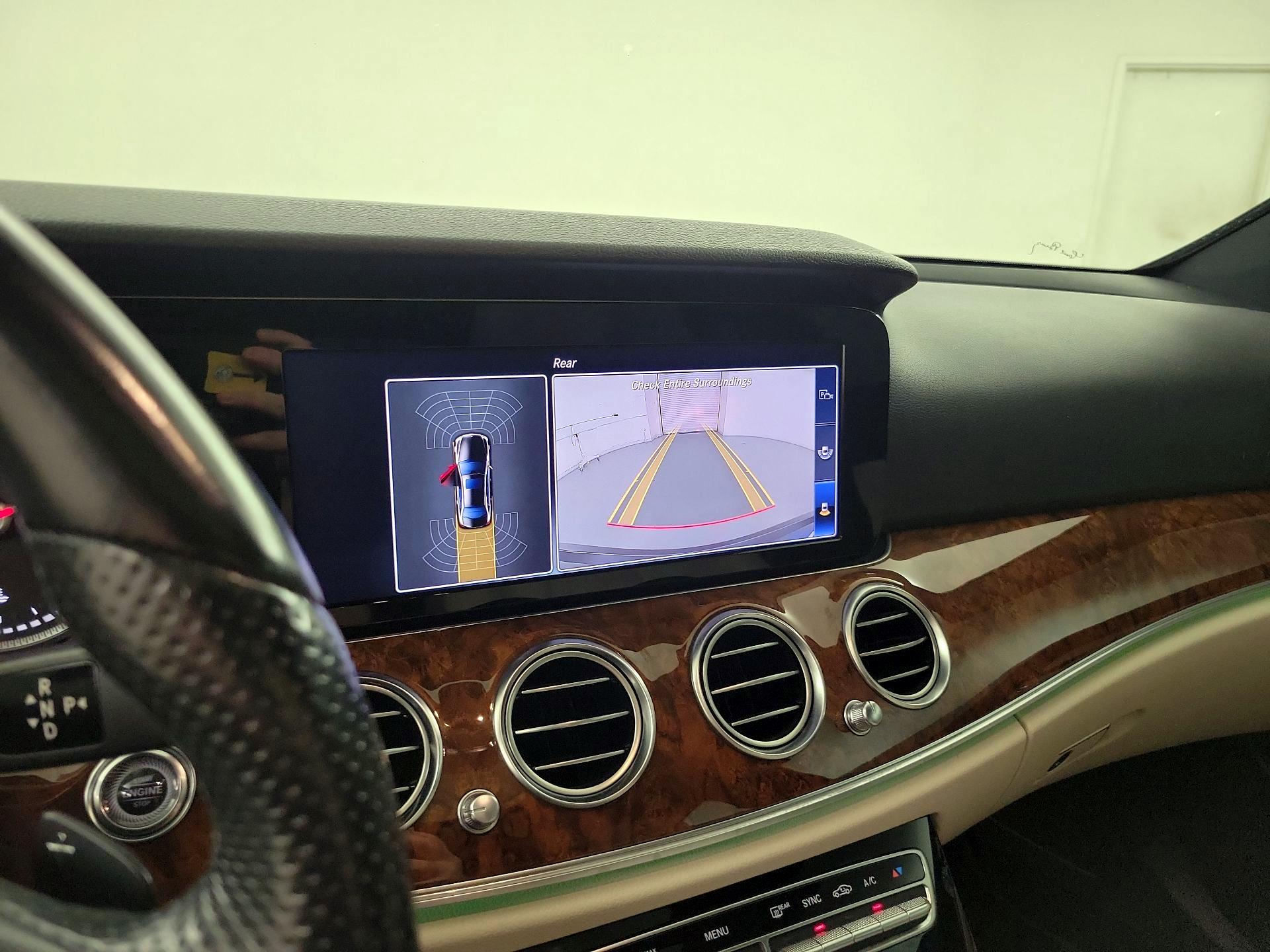 Thumbnail: 2018 Mercedes-Benz E-Class - 13
