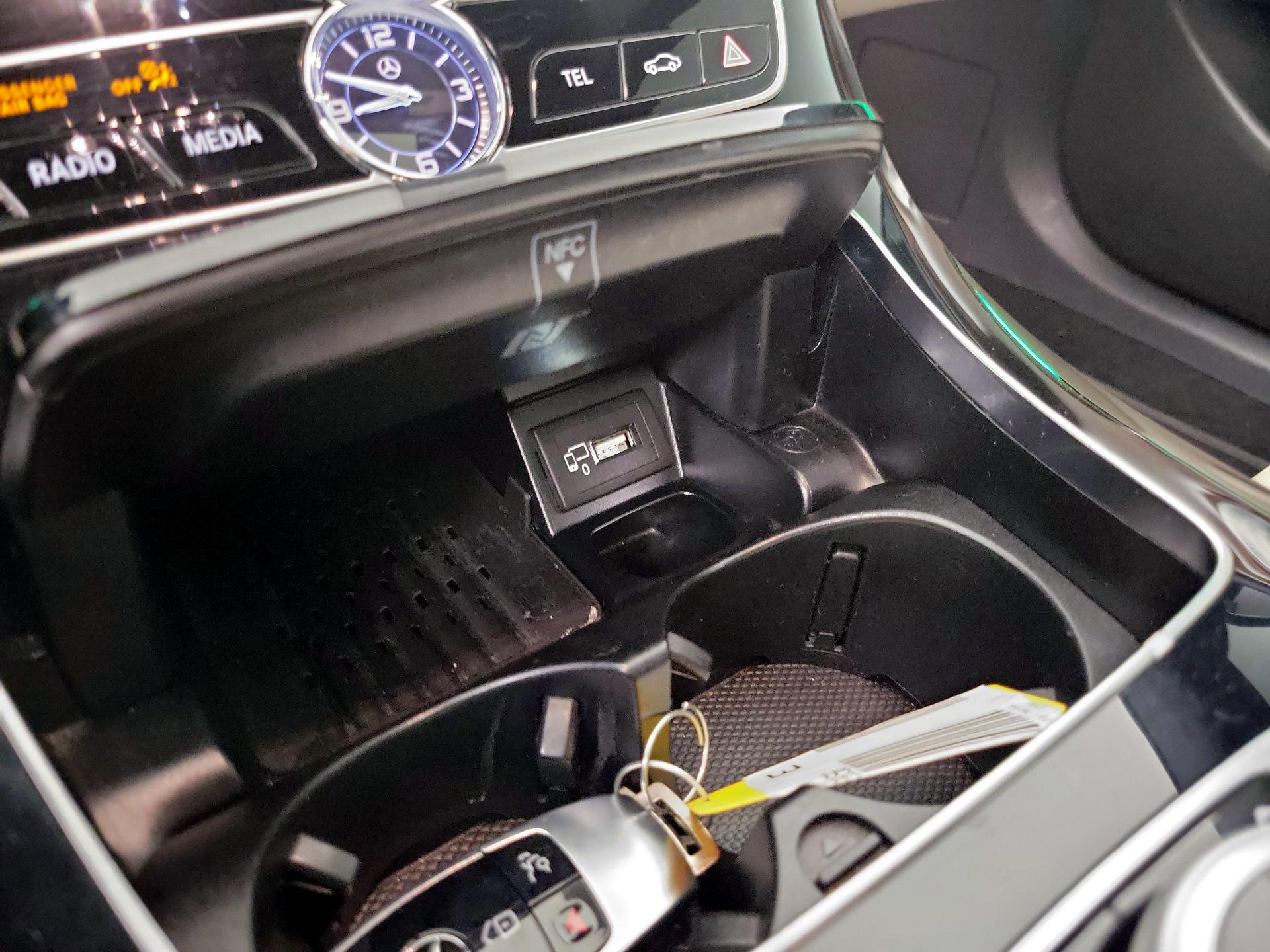 Thumbnail: 2018 Mercedes-Benz E-Class - 17