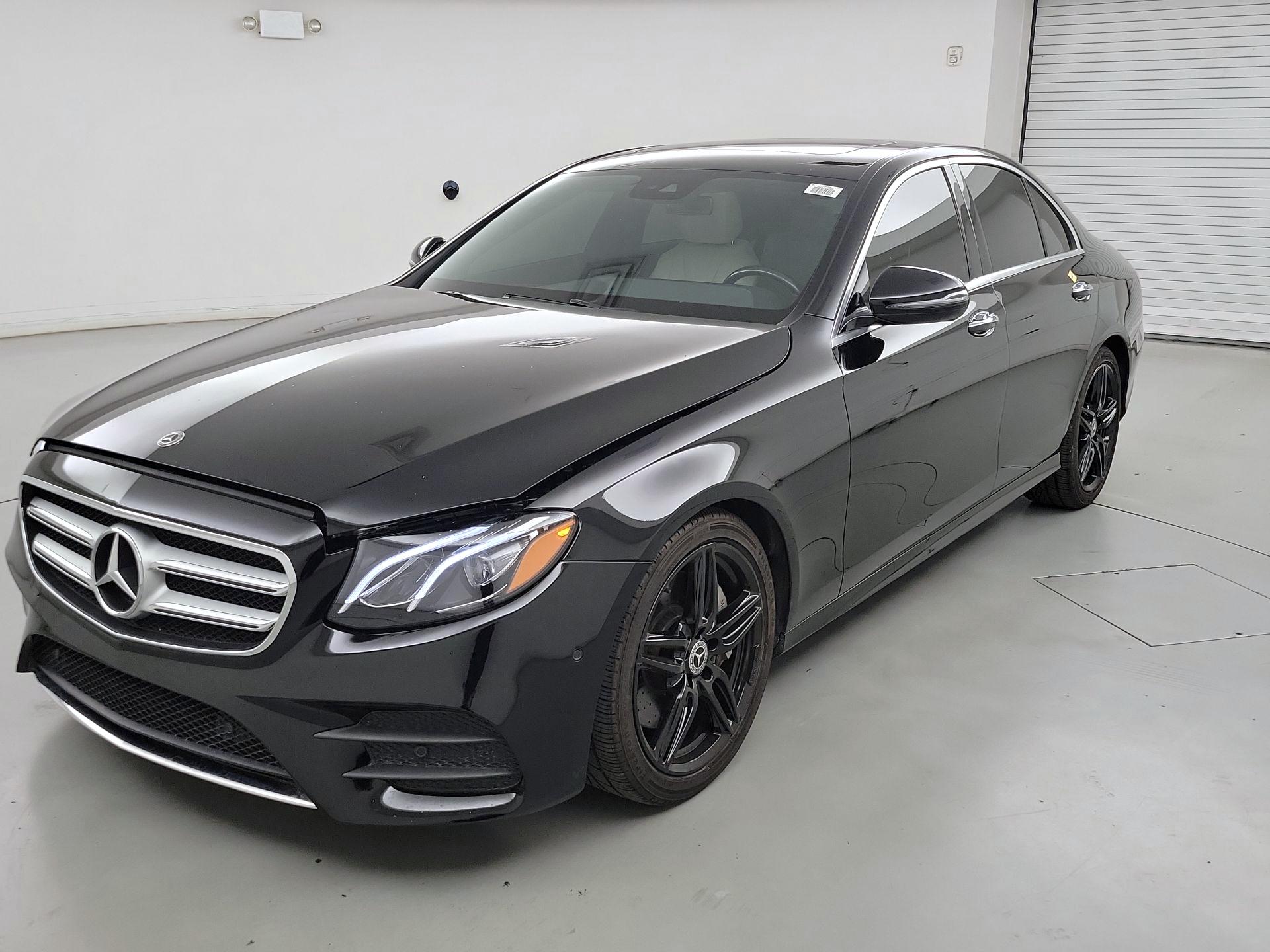 Thumbnail: 2018 Mercedes-Benz E-Class - 3