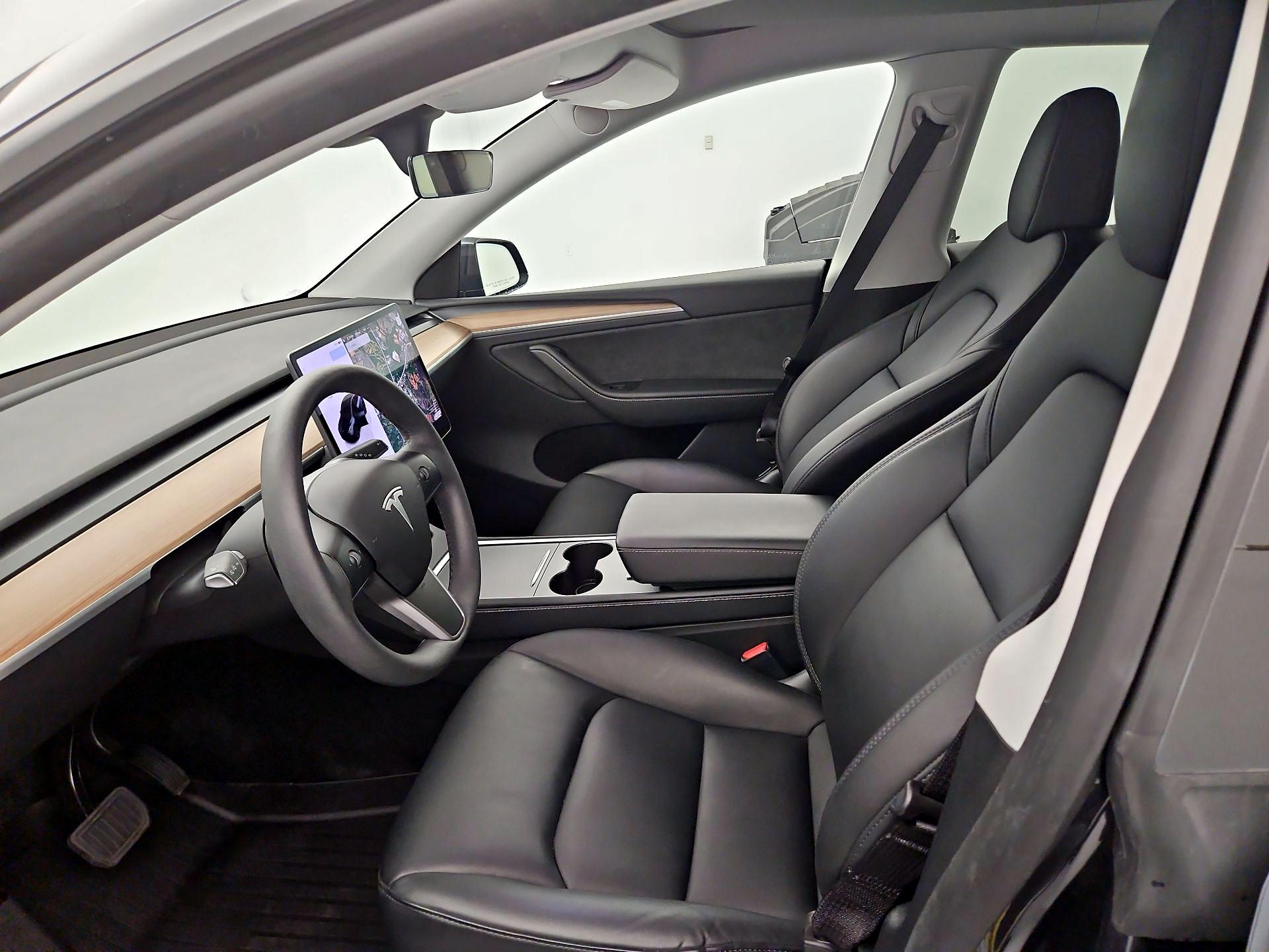 Thumbnail: 2024 Tesla Model Y - 11
