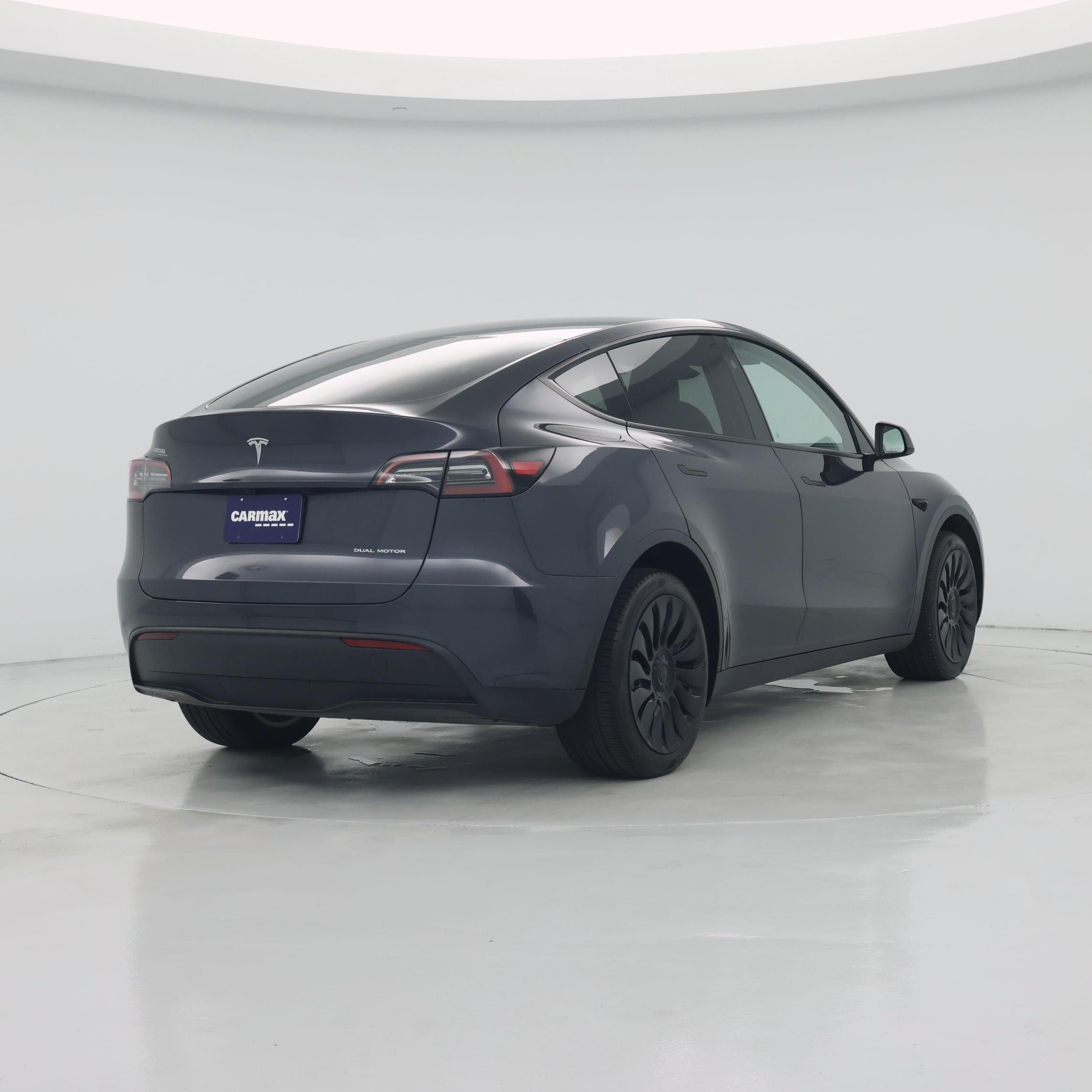 Thumbnail: 2024 Tesla Model Y - 8