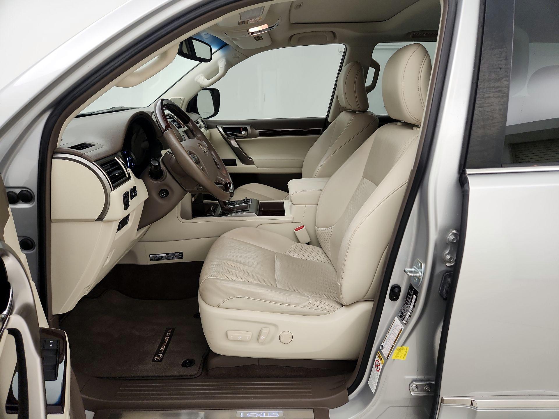 Thumbnail: 2014 Lexus GX - 11