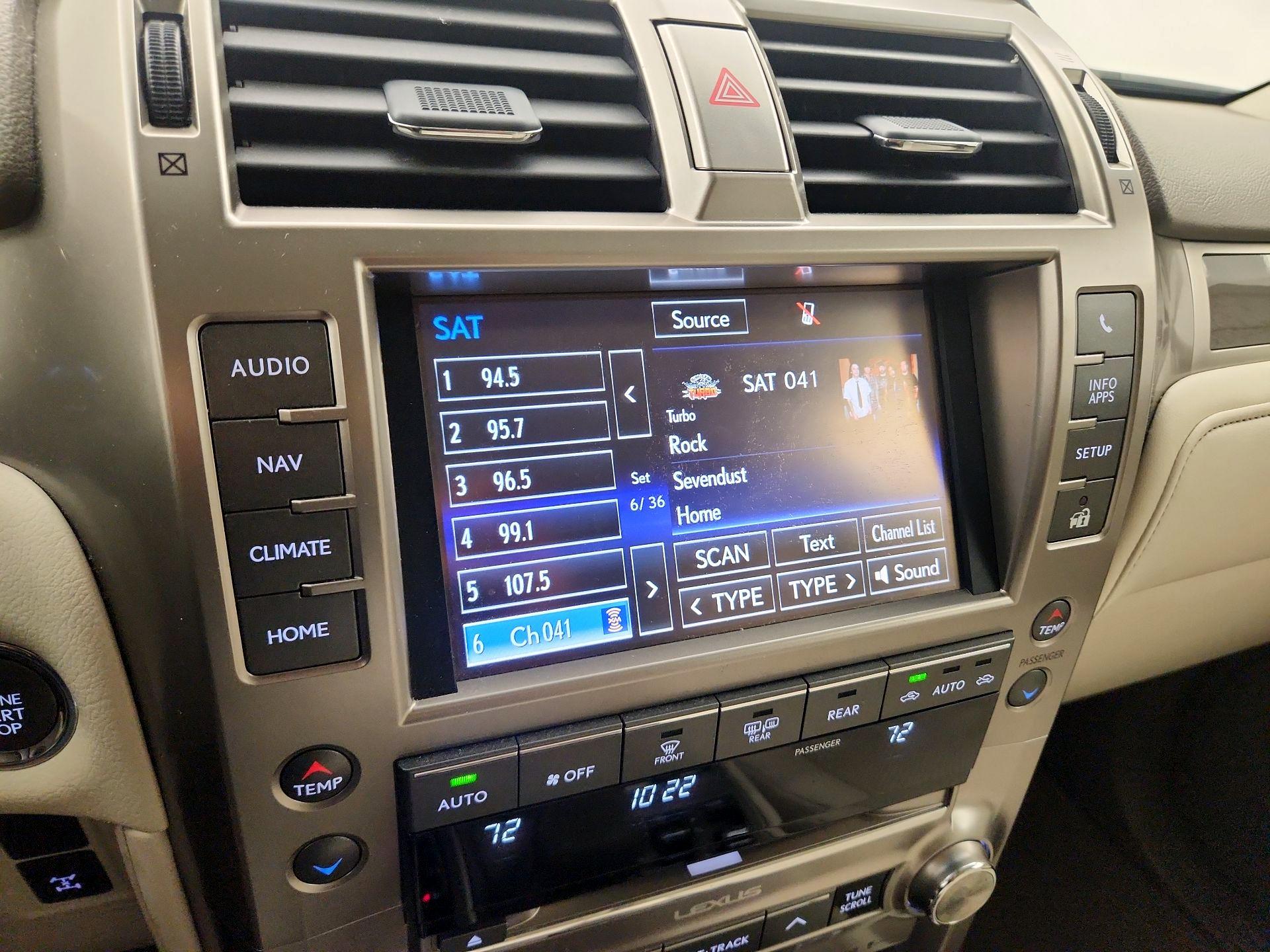 Thumbnail: 2014 Lexus GX - 16
