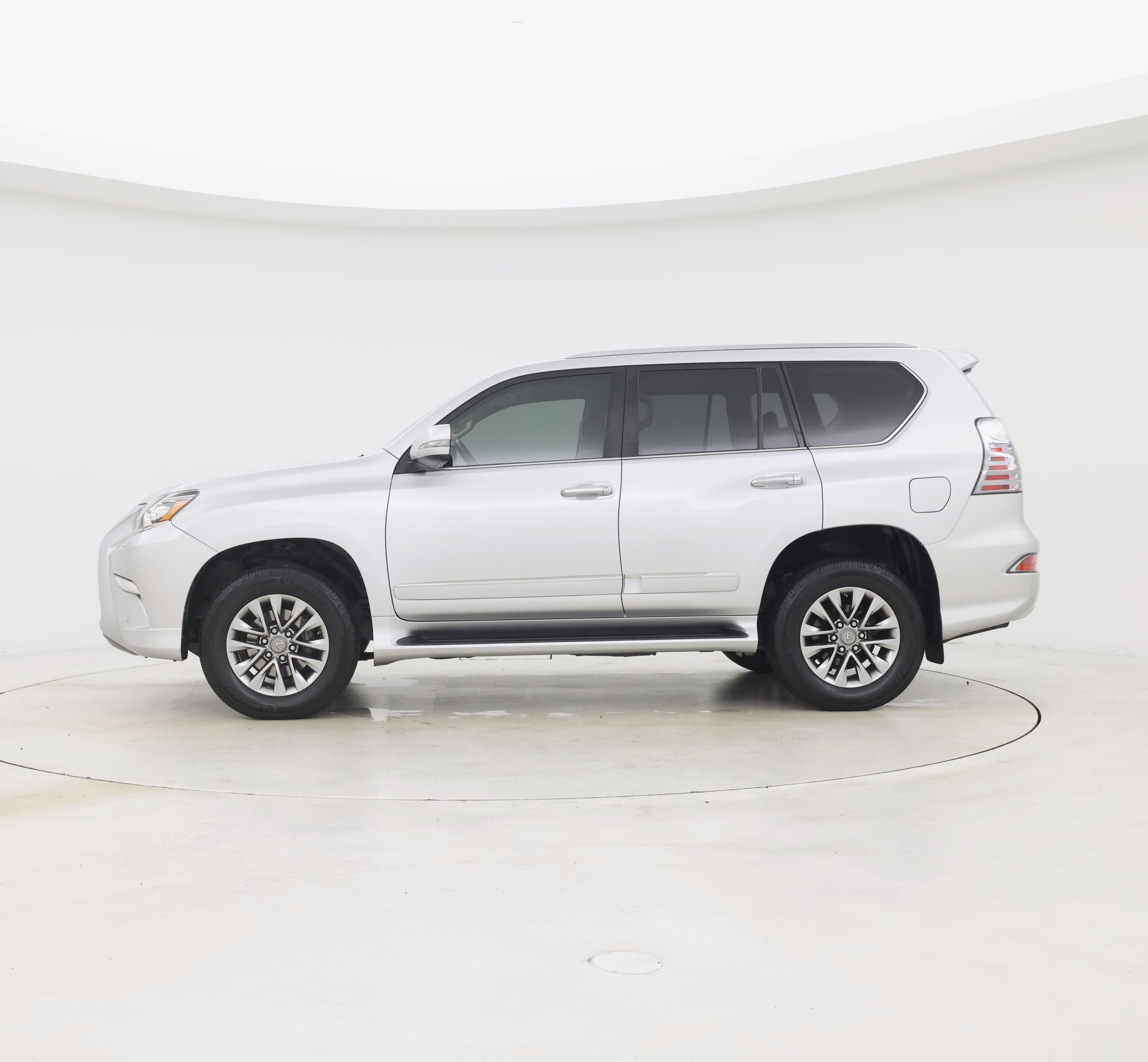 Thumbnail: 2014 Lexus GX - 3