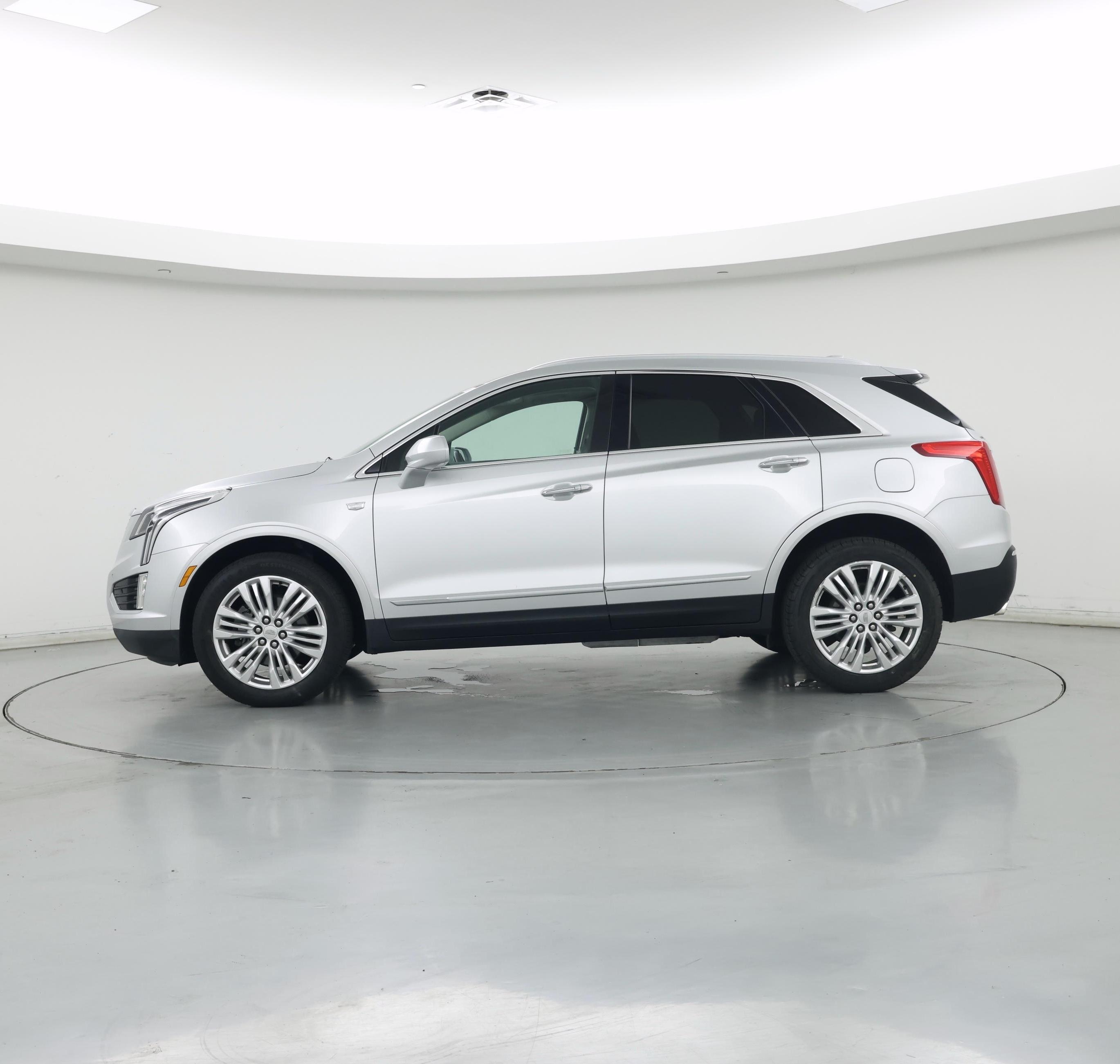 Thumbnail: 2019 Cadillac XT5 - 3