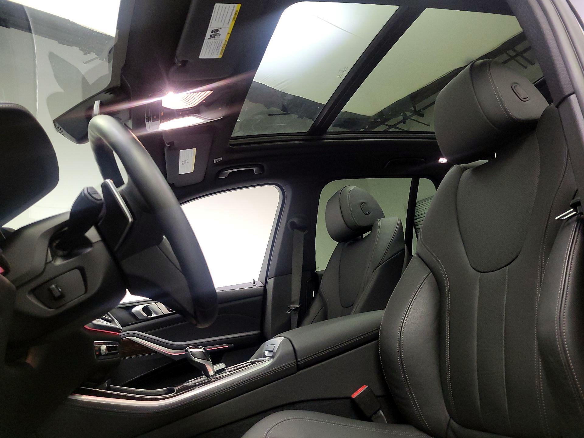 Thumbnail: 2020 BMW X5 - 20