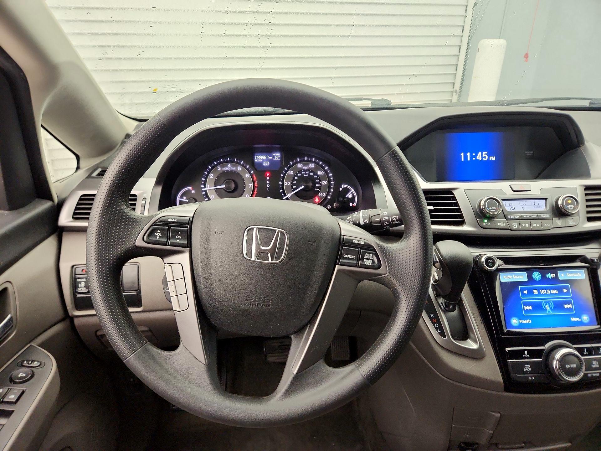 Thumbnail: 2014 Honda Odyssey - 10
