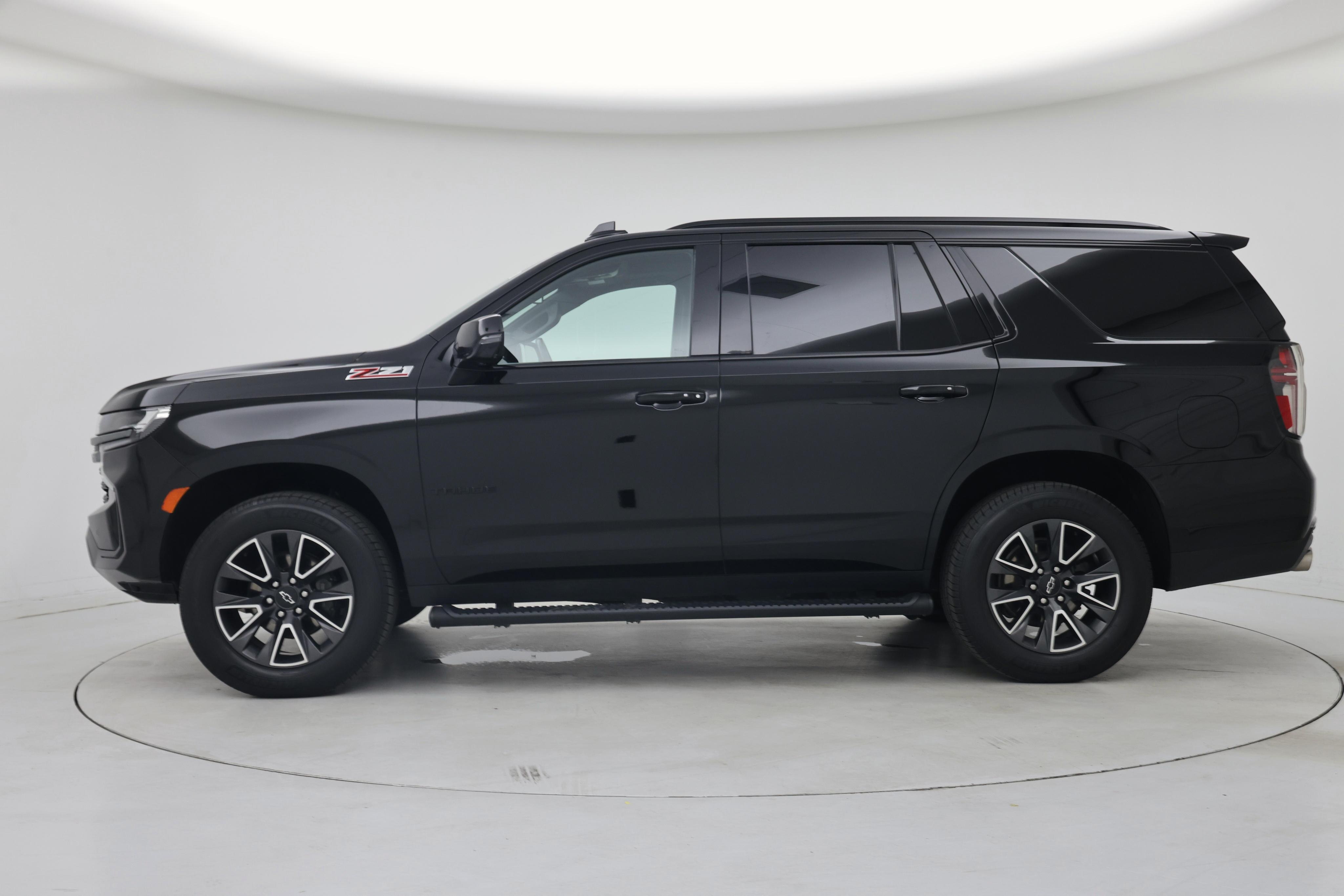 Thumbnail: 2022 Chevrolet Tahoe - 3