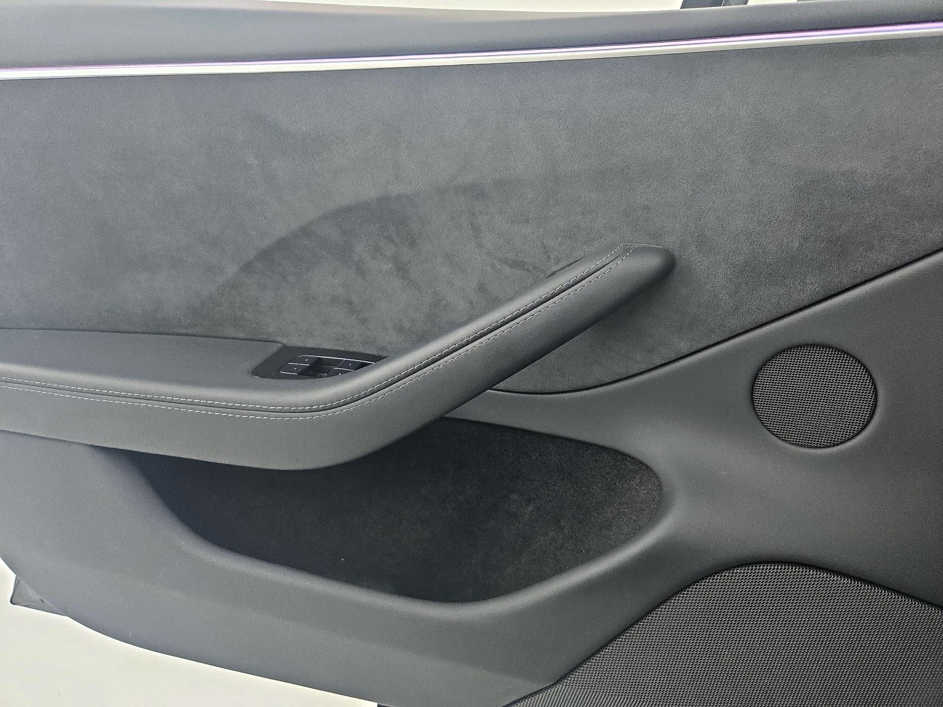 Thumbnail: 2025 Tesla Model 3 - 12