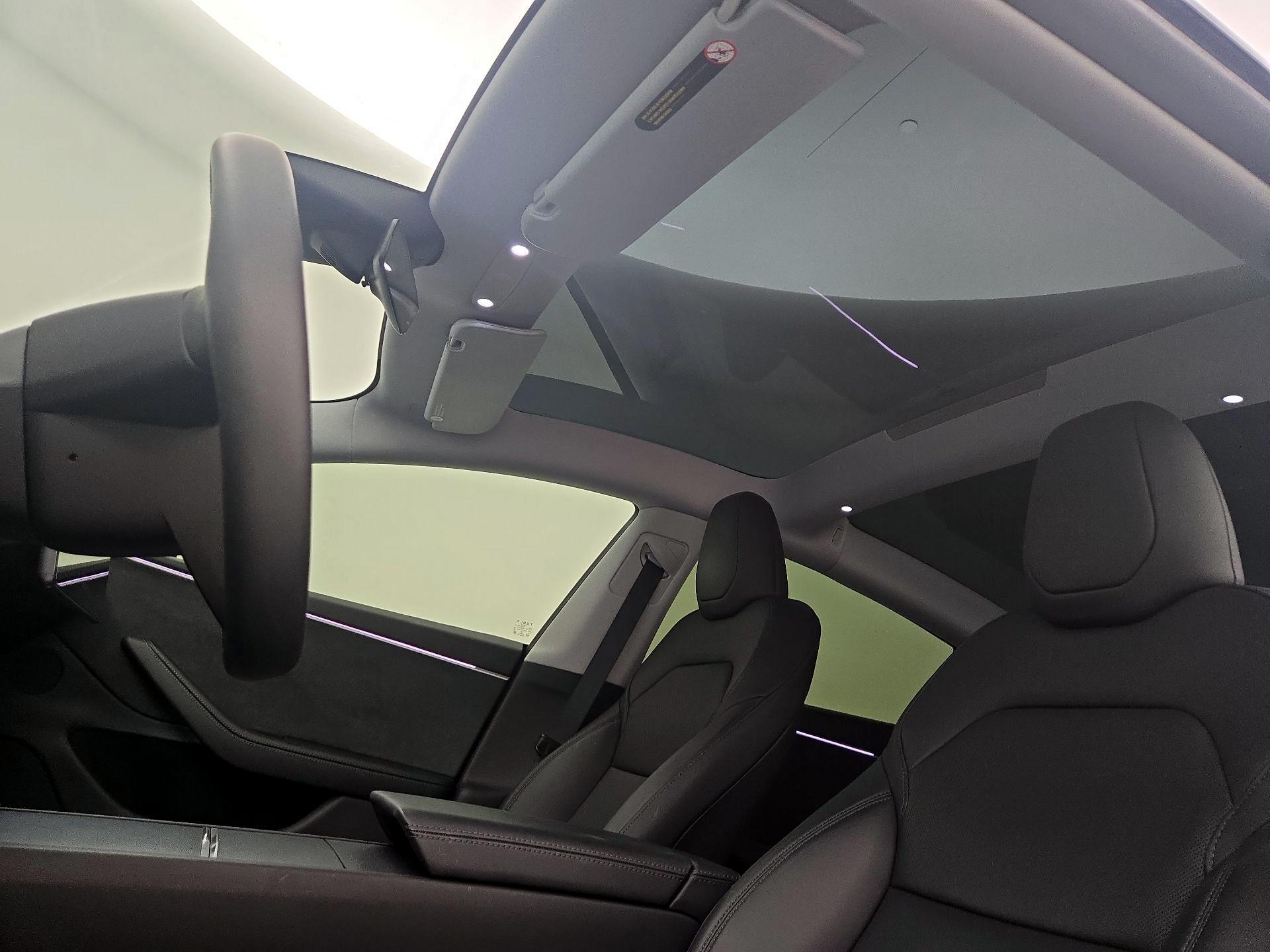 Thumbnail: 2025 Tesla Model 3 - 18