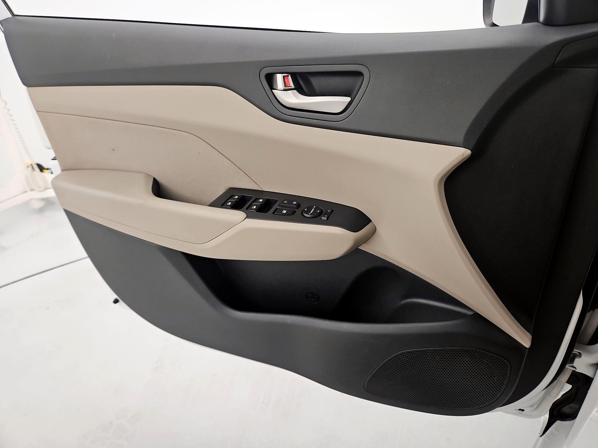Thumbnail: 2020 Hyundai Accent - 12